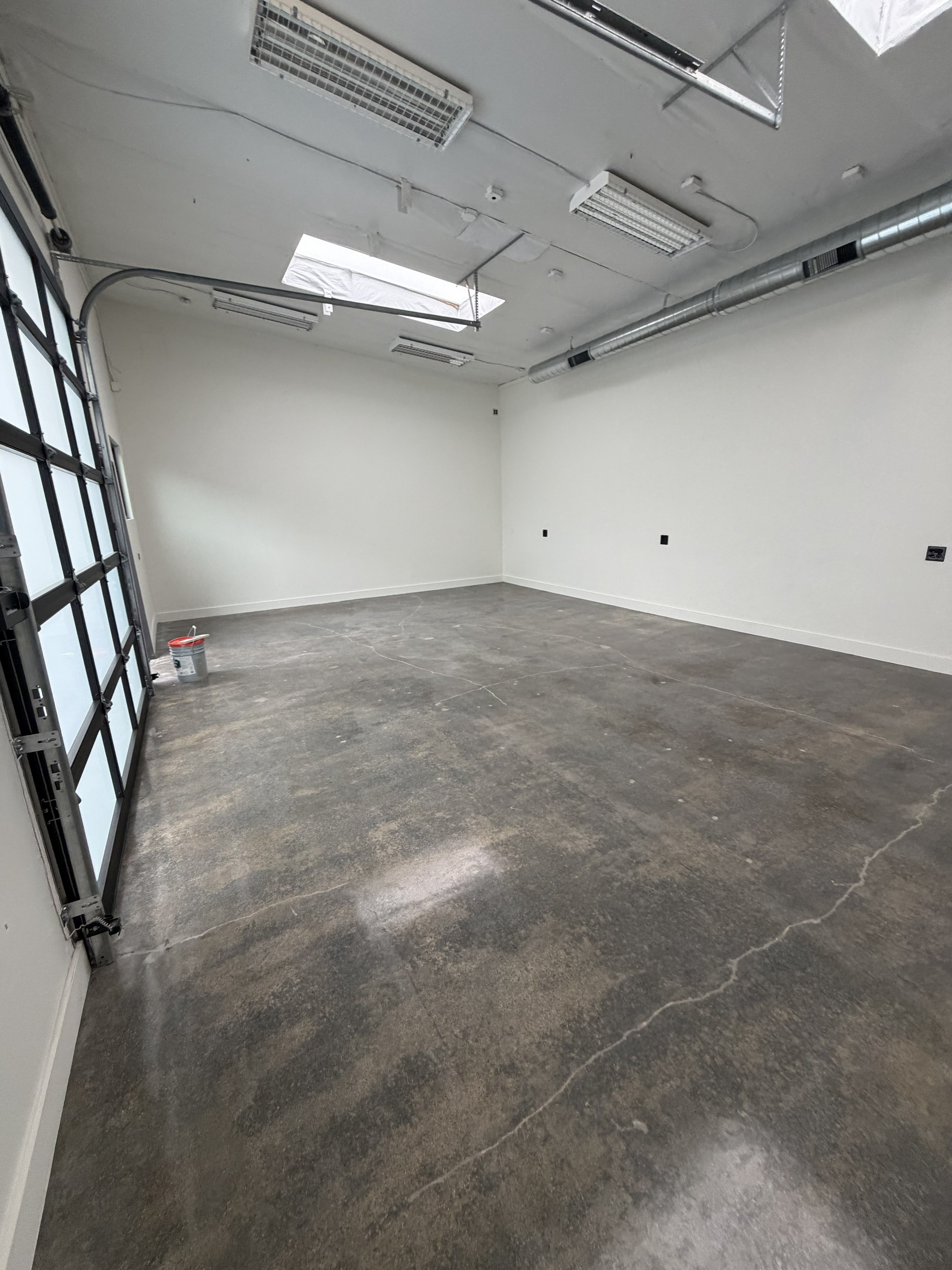 Bright, Sunlit Office Space in Redwood City