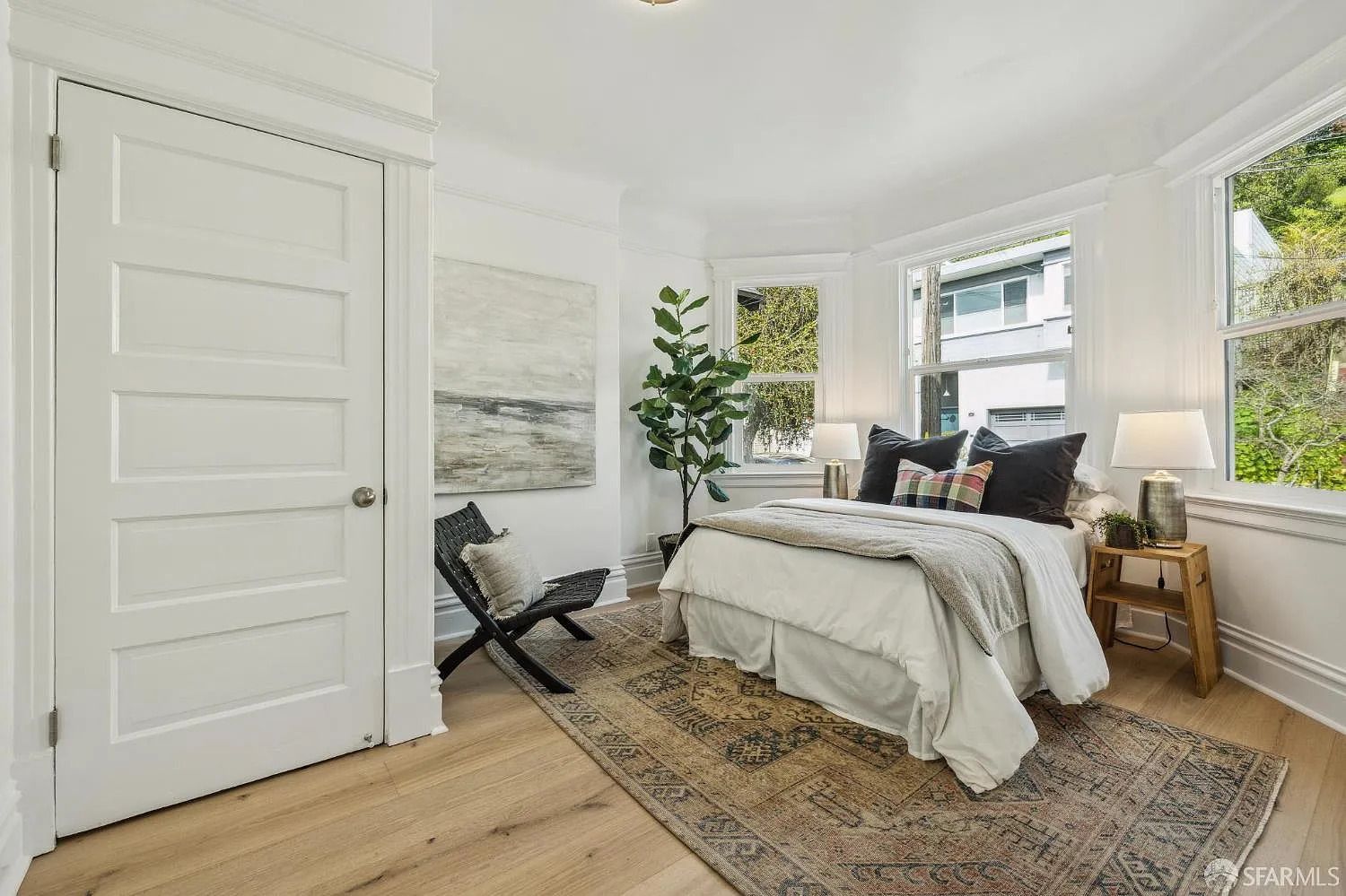 Bright Collaborative Live Work Space in Lower Haight