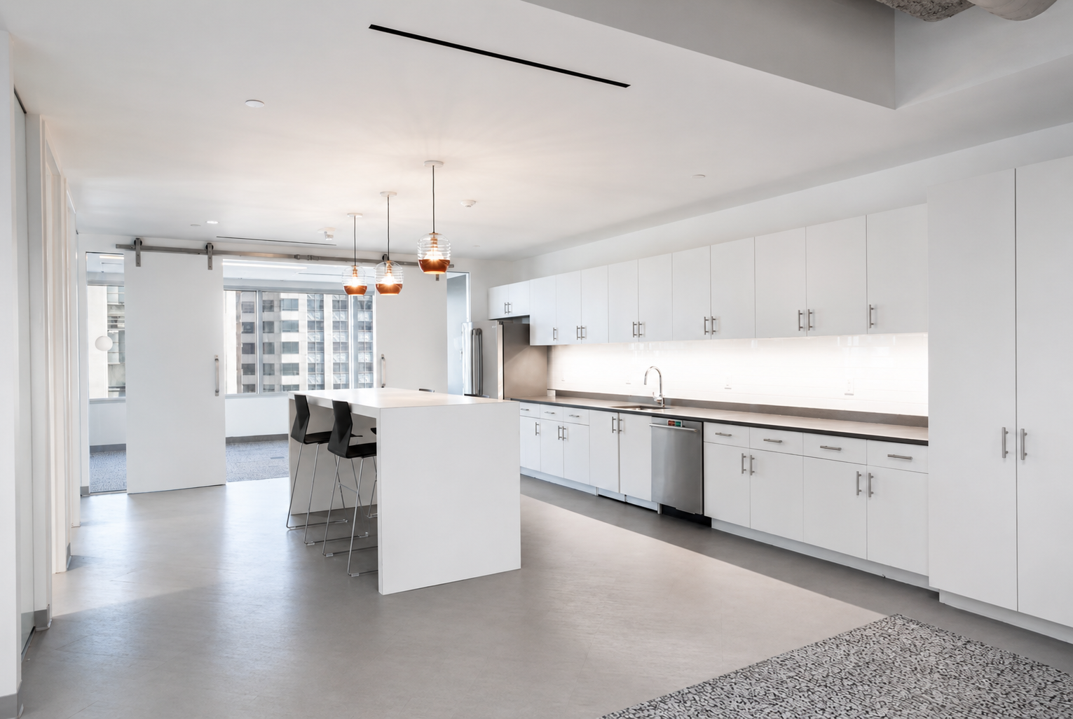 Modern Airy FiDi Office with Great Views