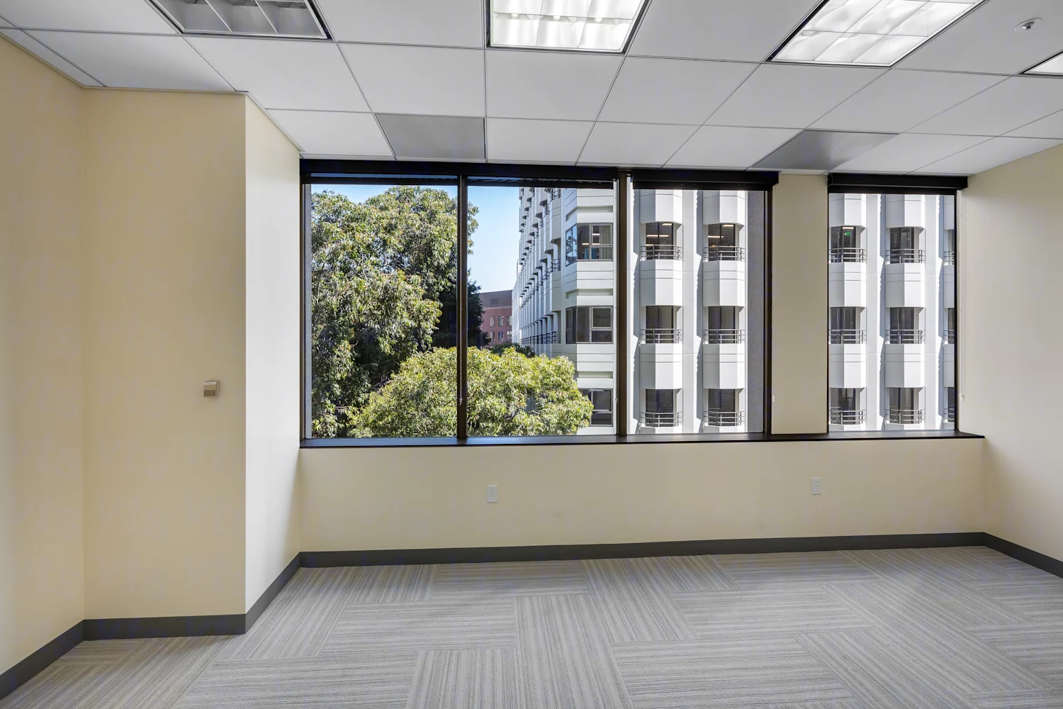 Modern Office in San Francisco's Financial District