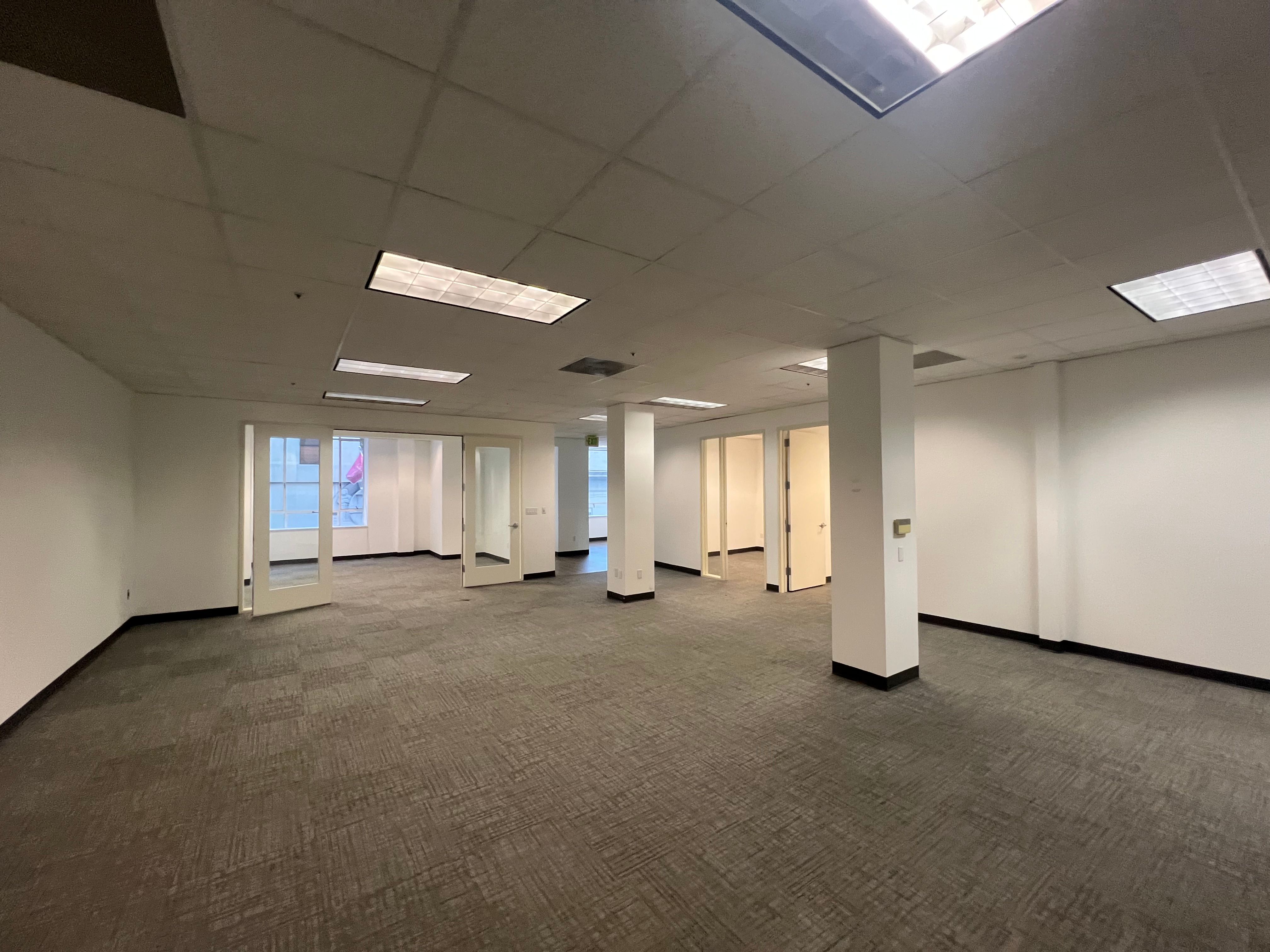 Bright Office Space in SF Financial District