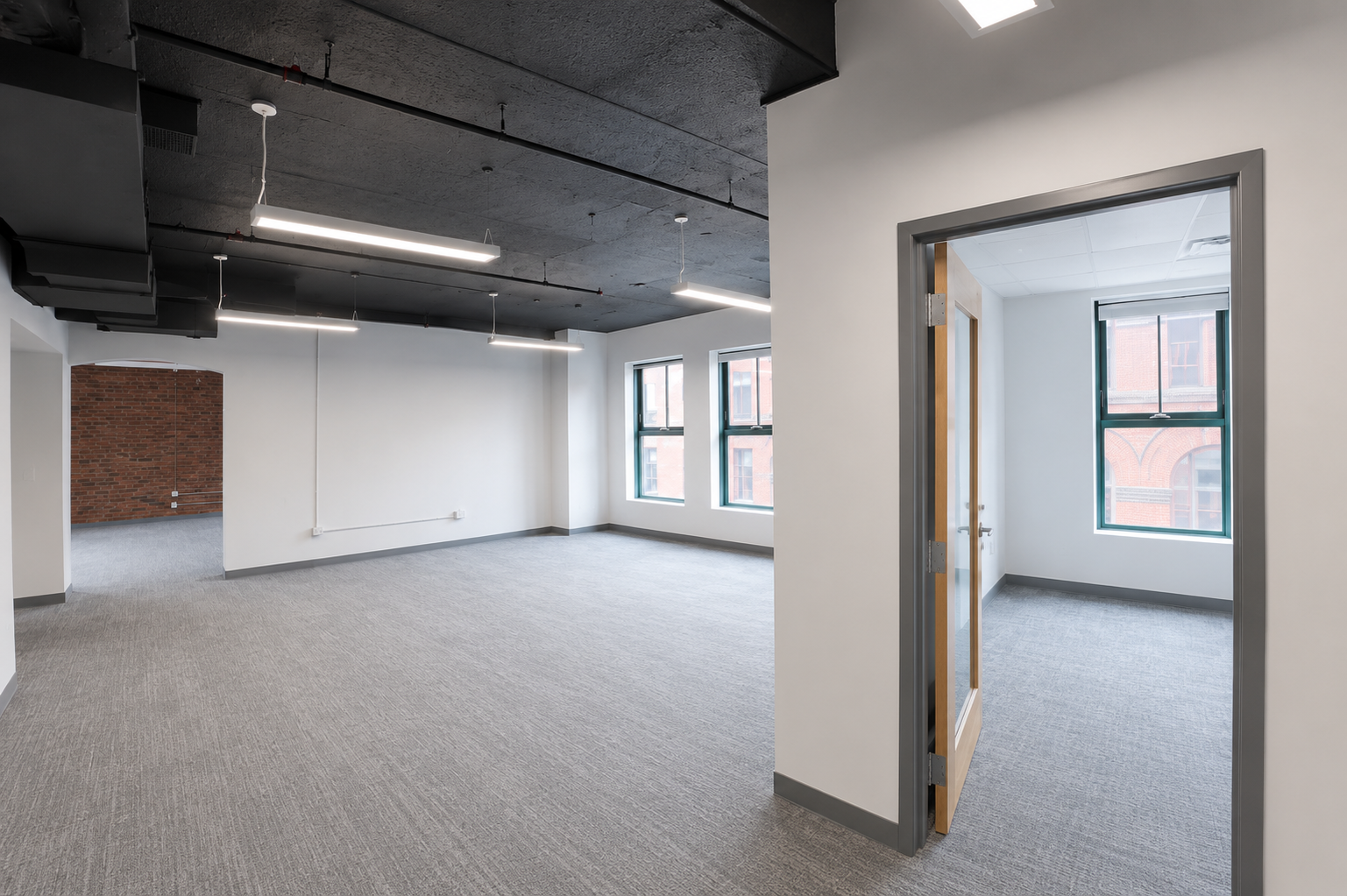 Bright Creative Space with Exposed Brick in West End