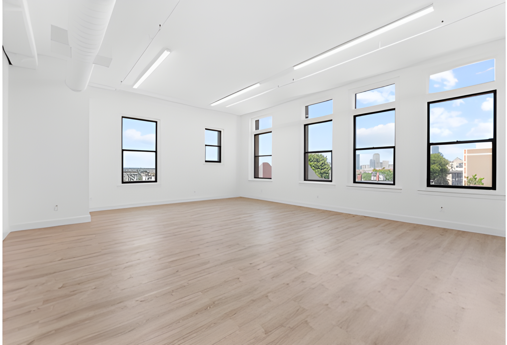 Renovated Open Suite in South Boston Center  