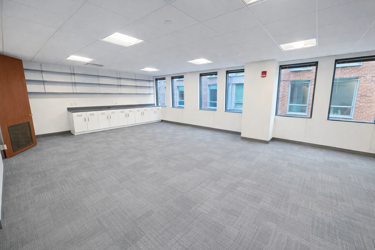 Vibrant Office Space in Boston's Downtown