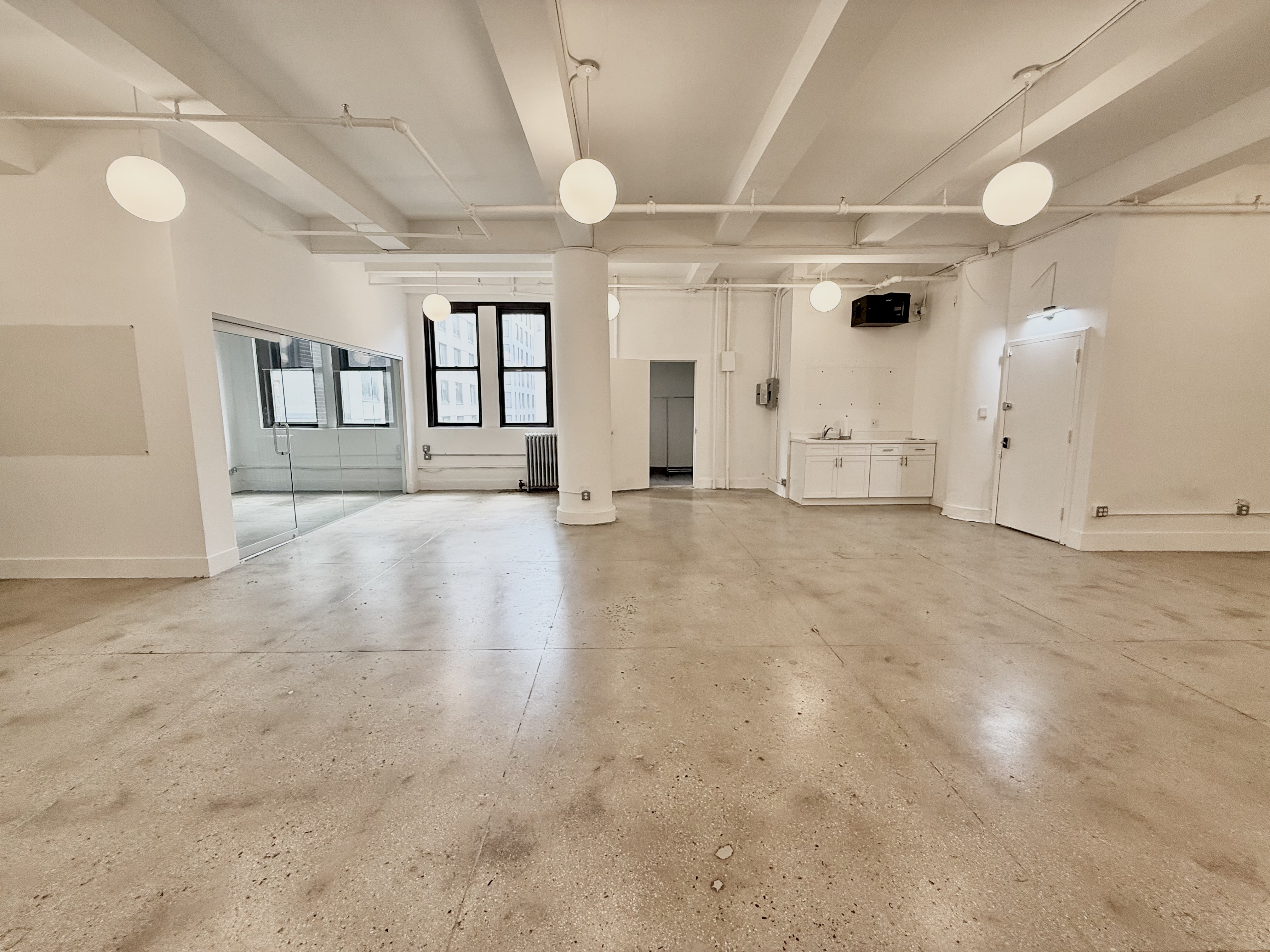 Bright Chelsea Office with Natural Light and Amenities