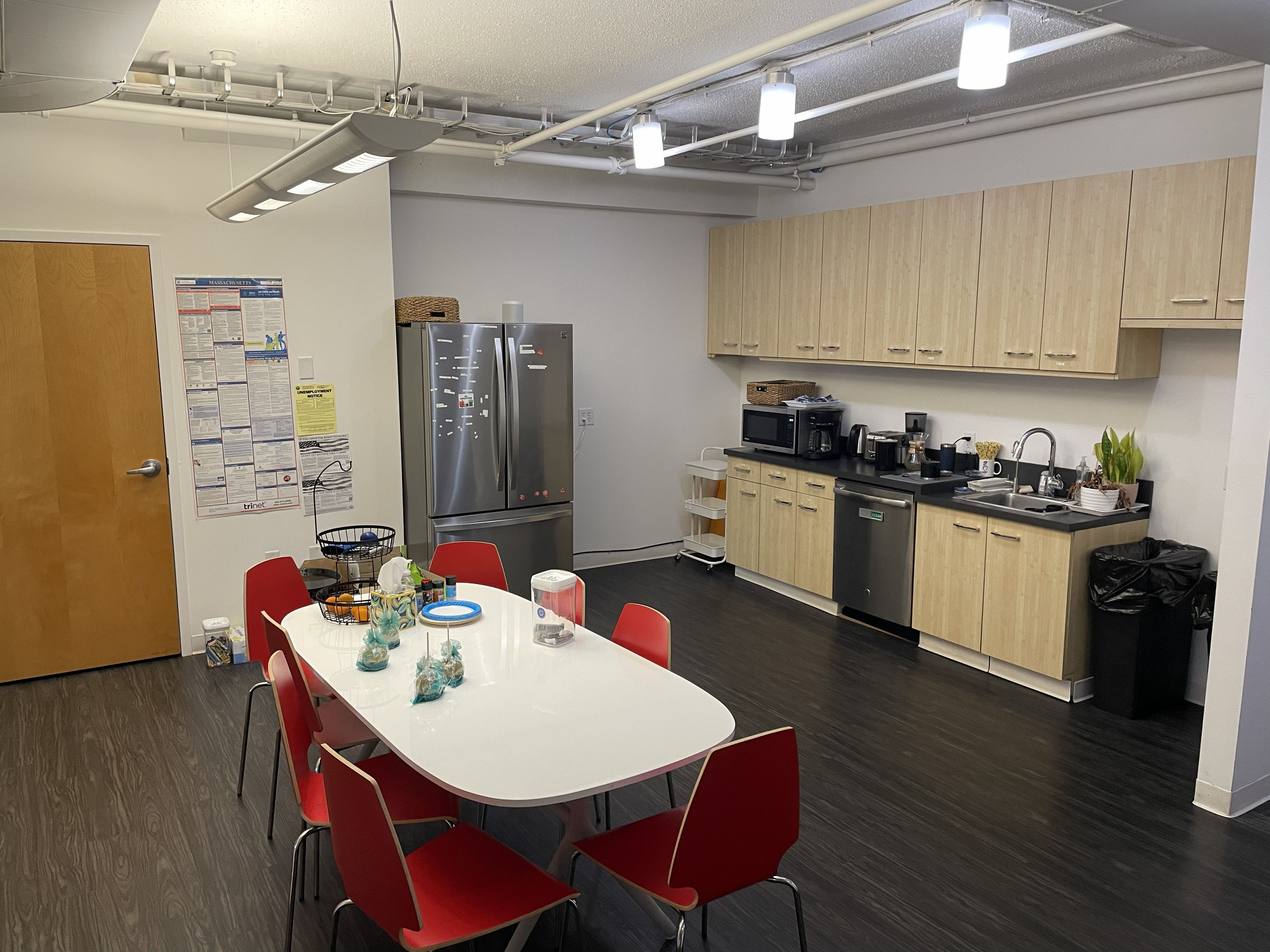 Modern Downtown Boston Office with Full Amenities