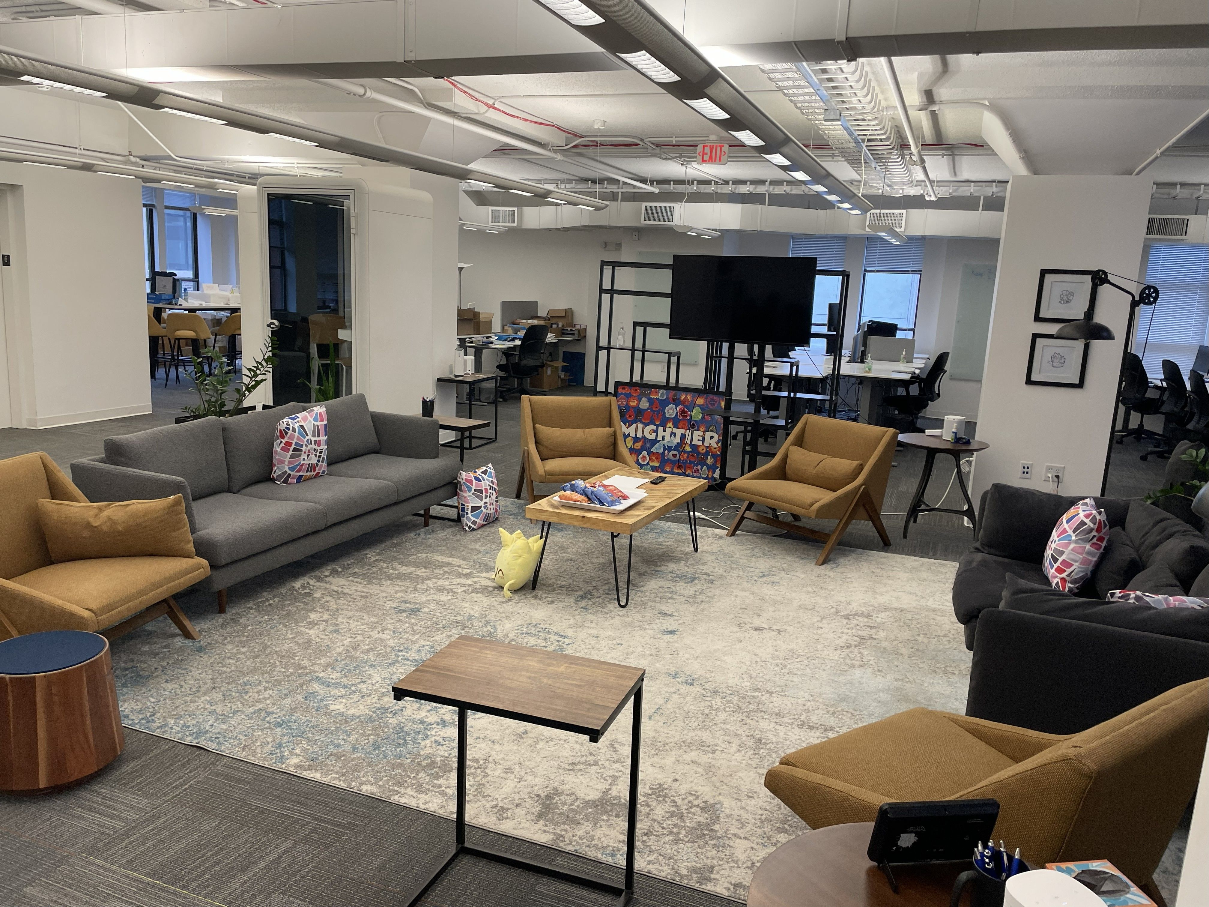 Modern Downtown Boston Office with Full Amenities