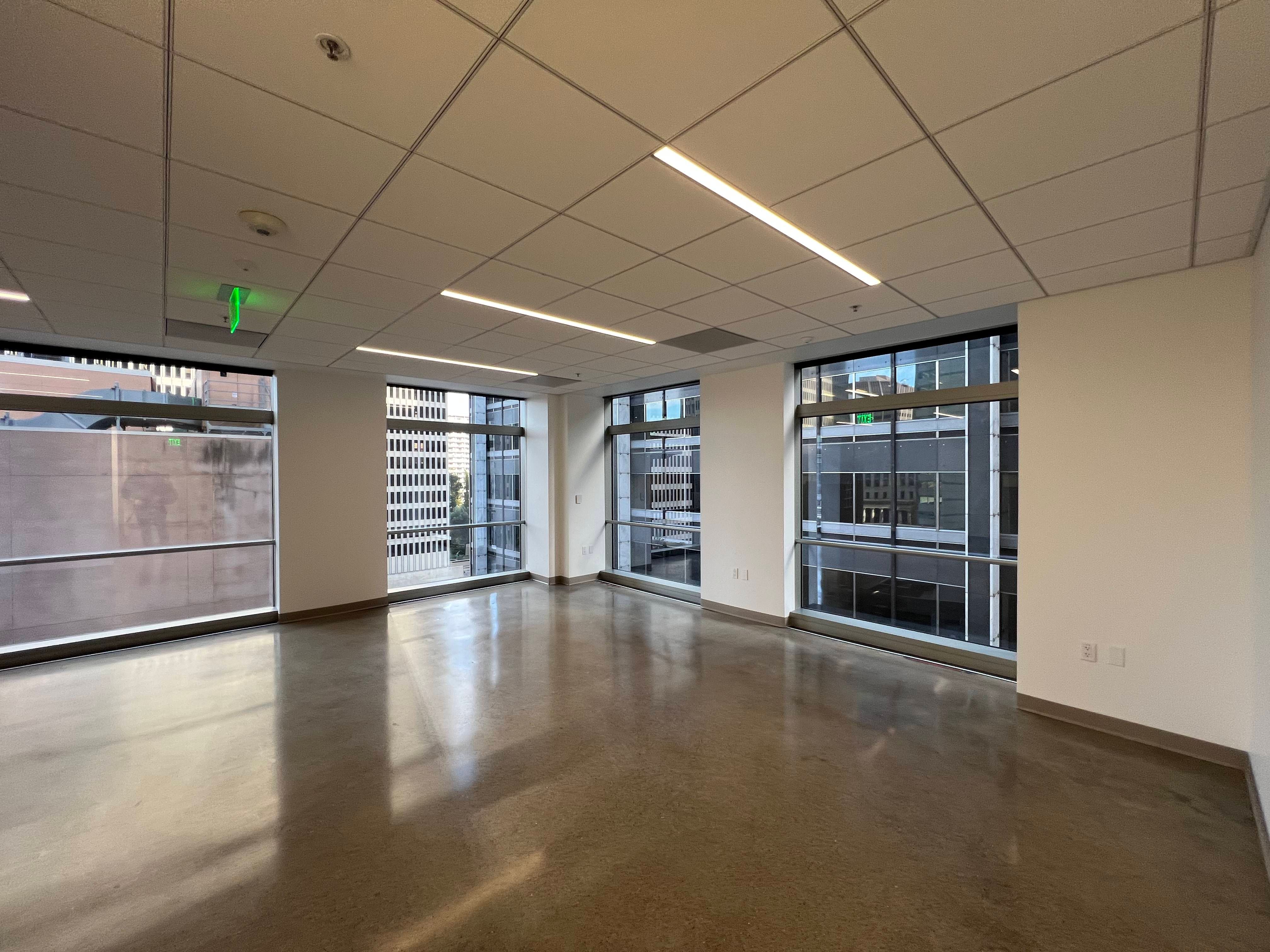 Bright Office Space in SF Financial District