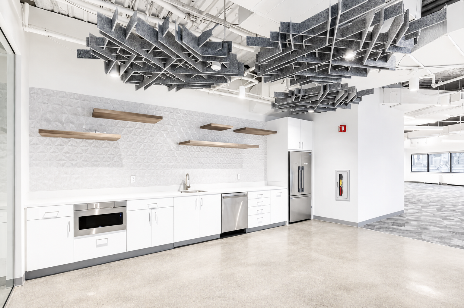 Bright Modern Office Space in Iconic Downtown Boston Tower