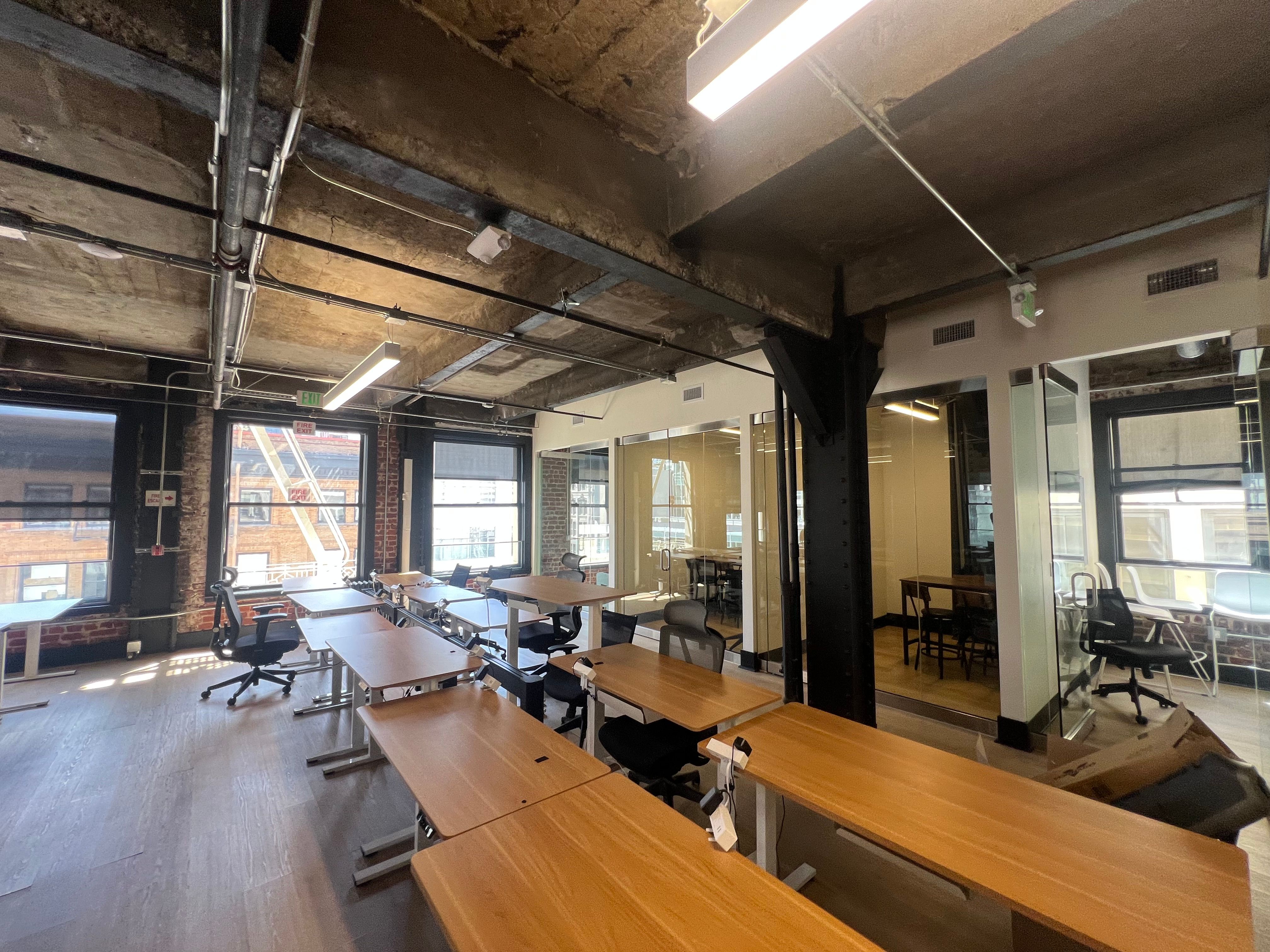 South FiDi Office with Open Plan and Great Natural Light