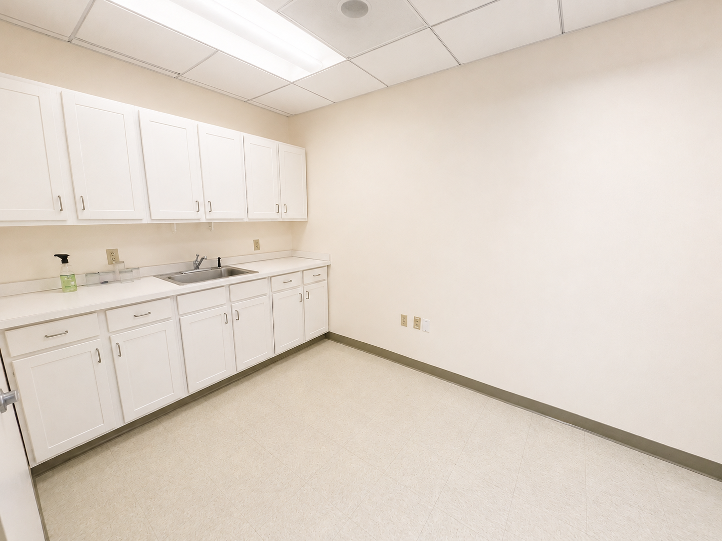 Bright Office Space in Vibrant Back Bay