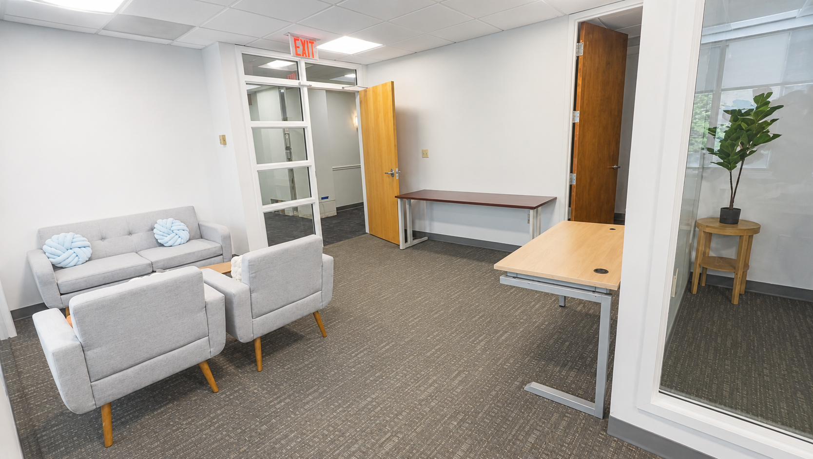 Bright Modern Office on Boylston, Back Bay