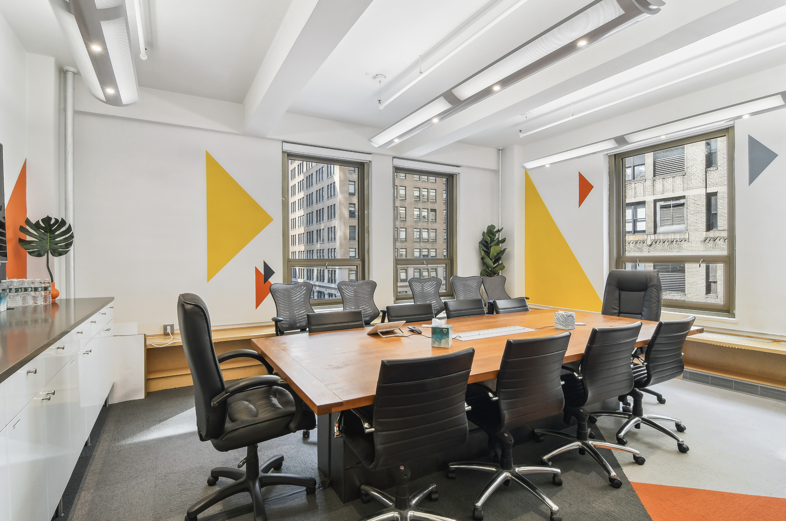 Bright, Fully Furnished Chelsea Workspace