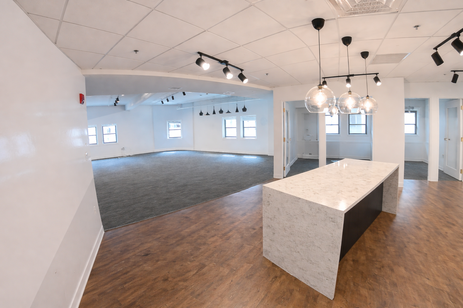Bright, Inviting Office in Downtown Boston