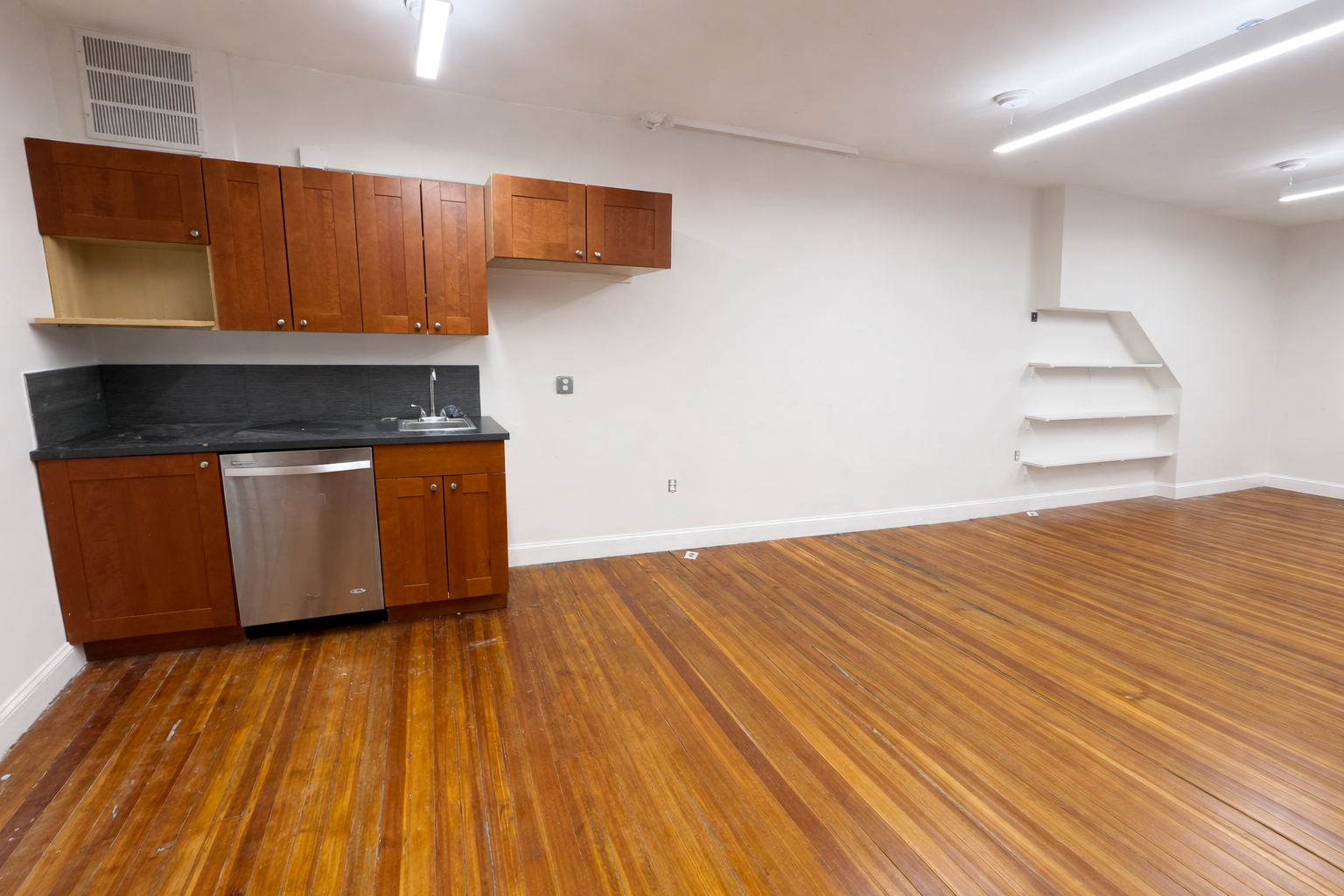 Airy Downtown Boston Suite with Exposed Brick