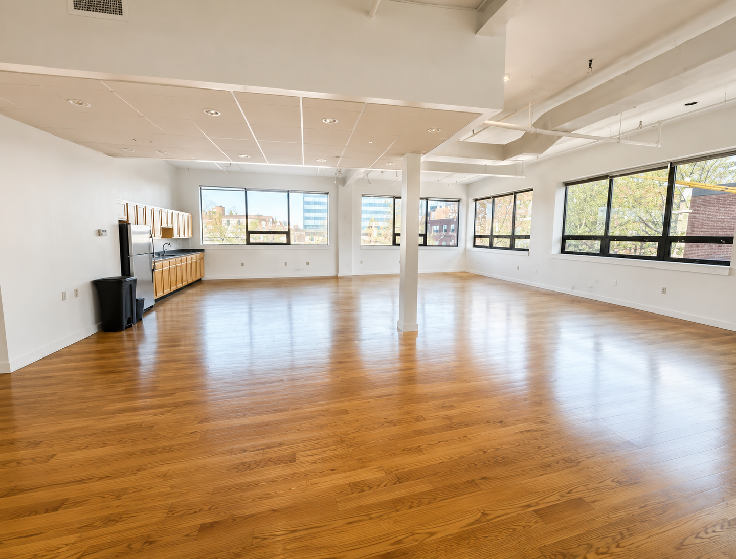 Bright Creative Space in Cambridge