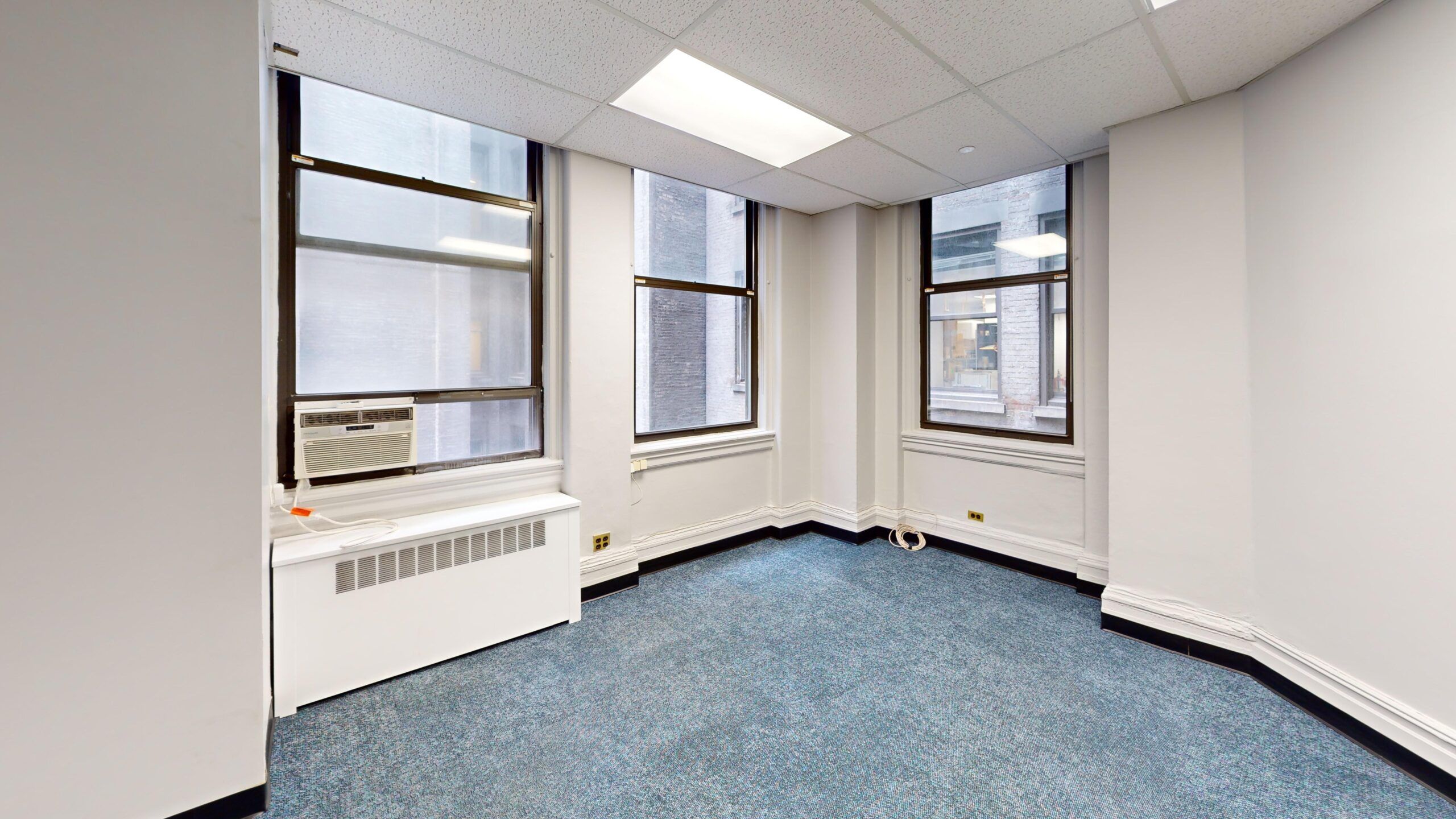 Bright Office Space in NYC - FIDI