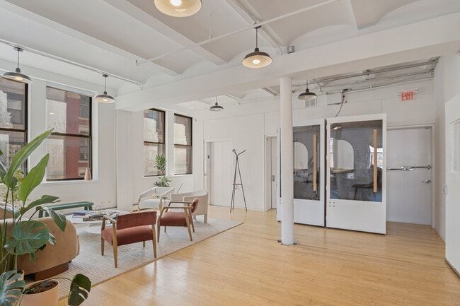 Bright Creative SoHo Office with Great Amenities