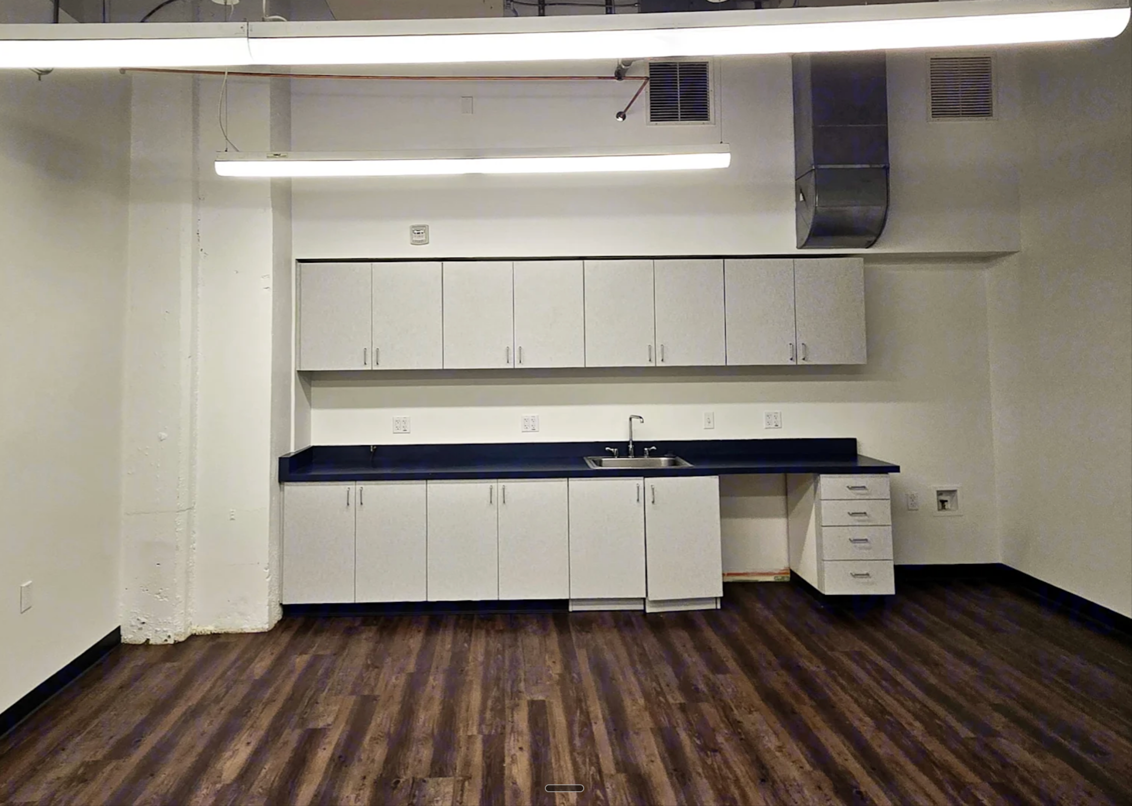 Creative Workspace in Prime North Waterfront