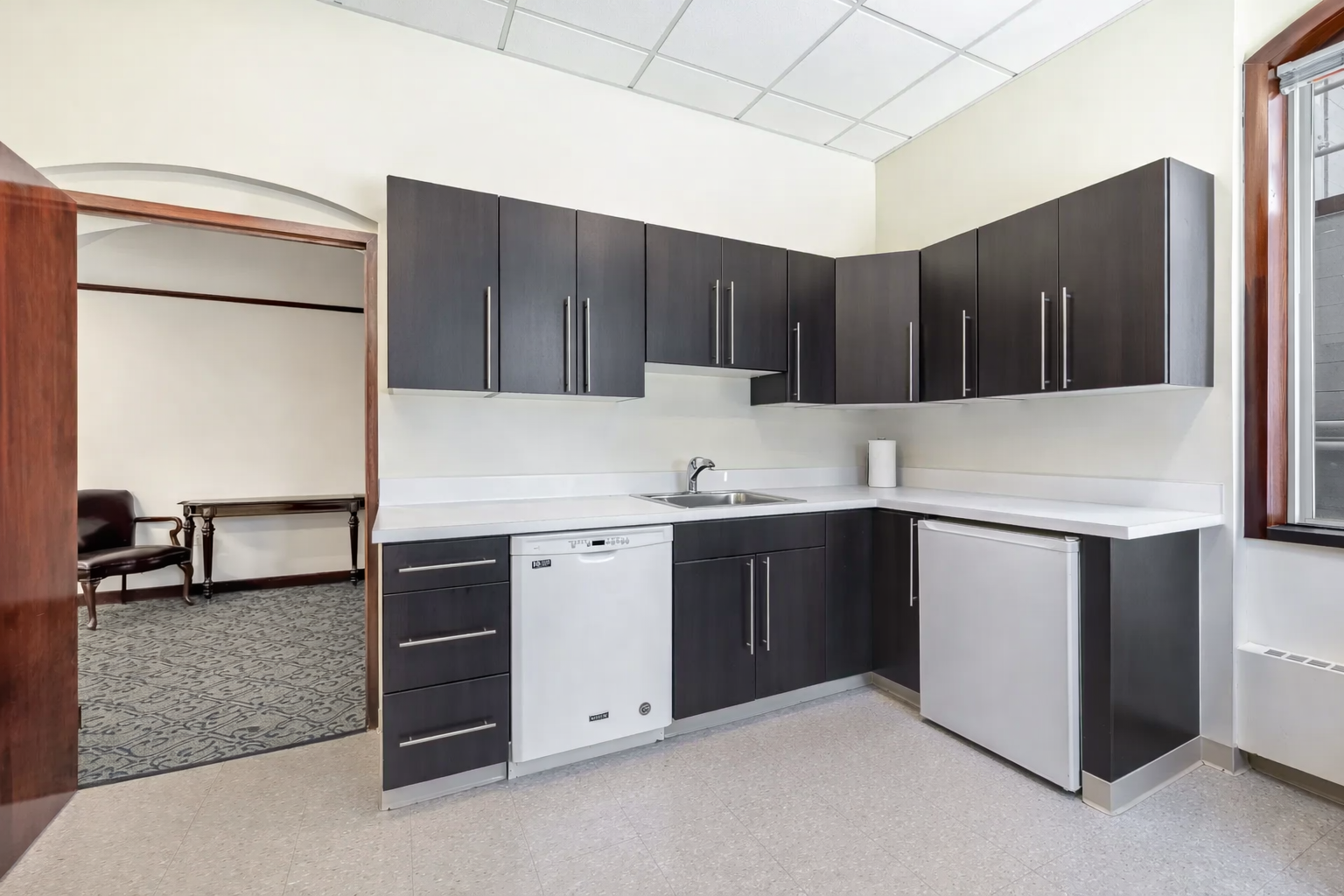 Bright Professional Office Space in Boston's Old City Hall