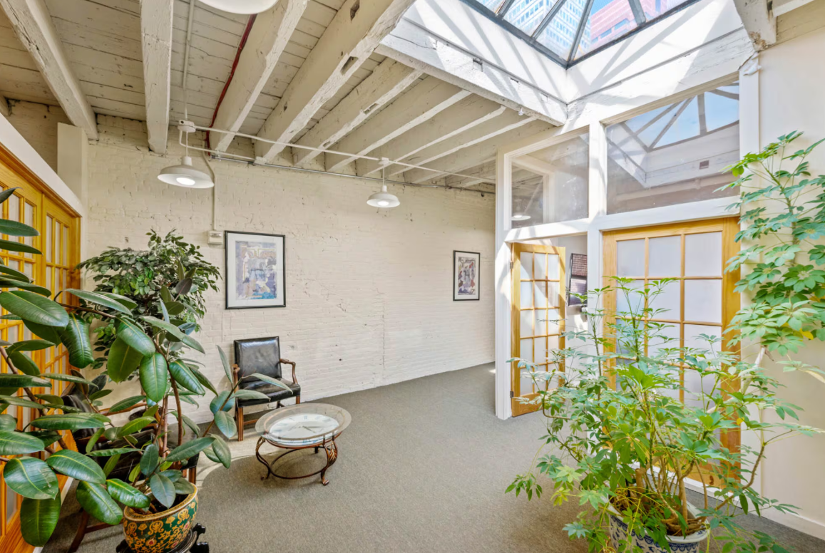 Bright Office Space in Seaport with Modern Amenities