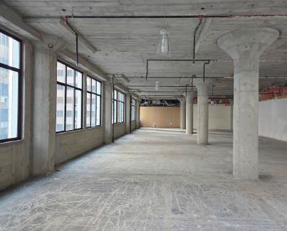 Sunlit Office Space in SF Financial District