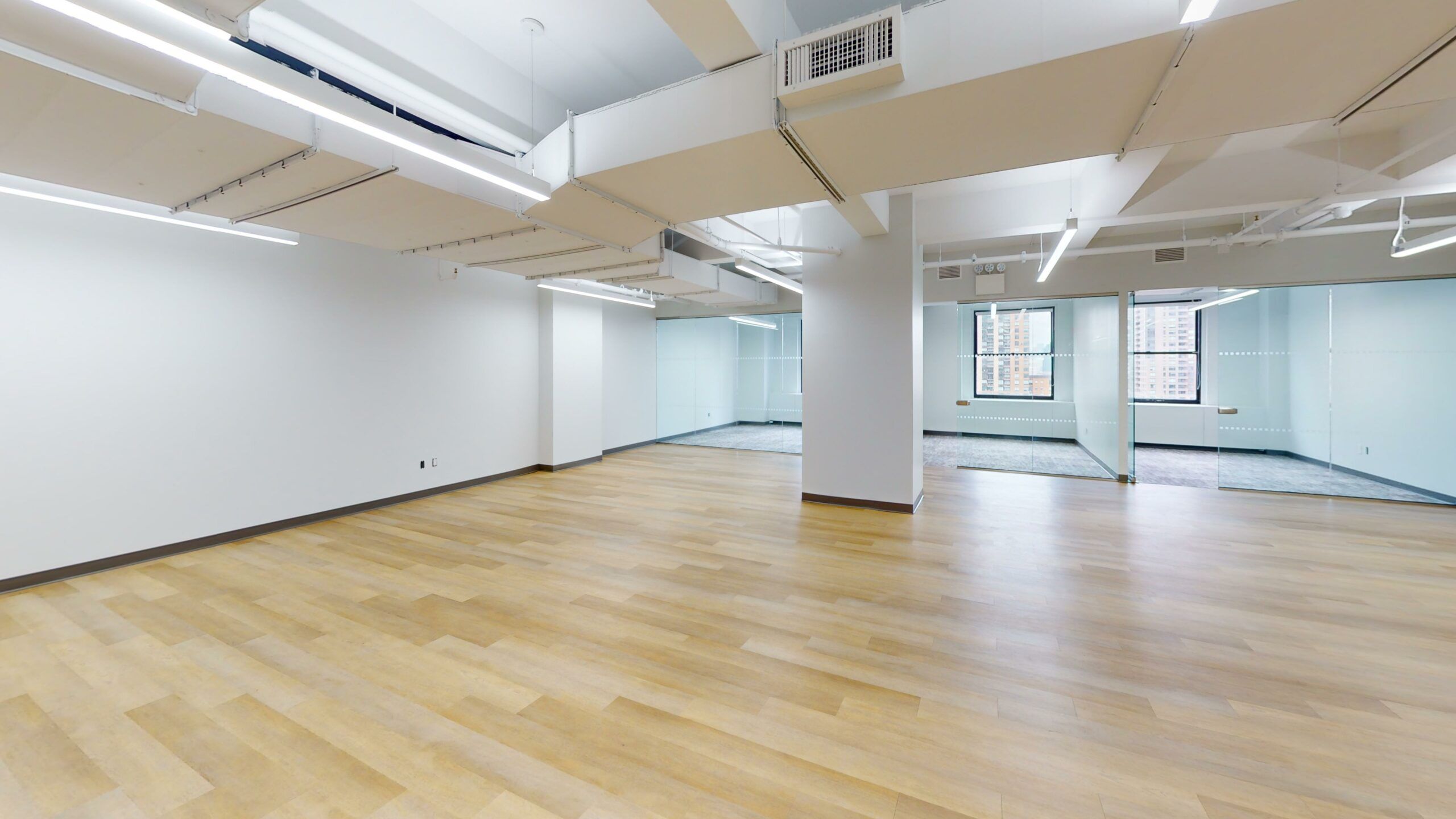 Bright Office Space with Natural Light in FiDi
