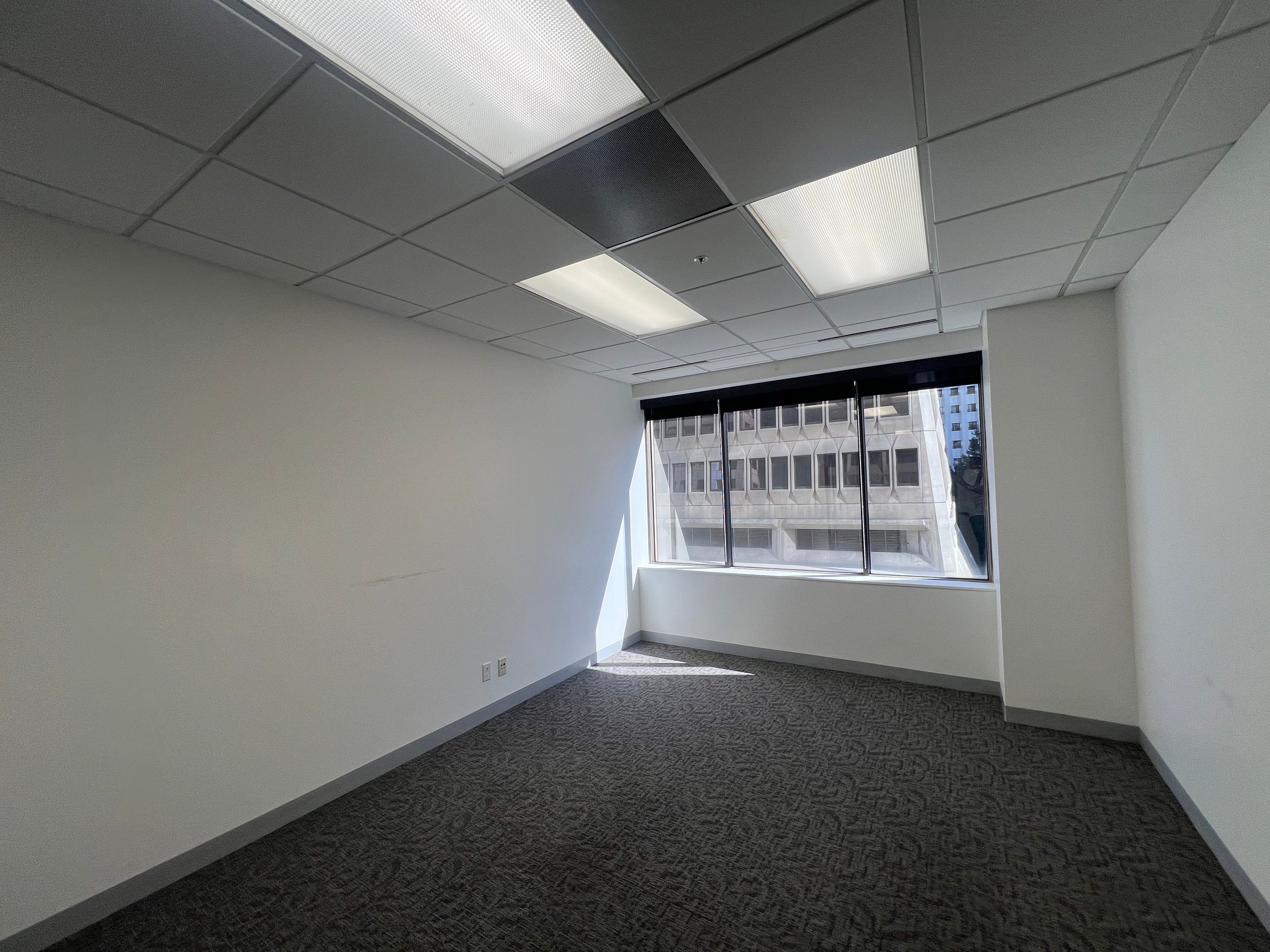 Bright Creative Space in SF - Chinatown