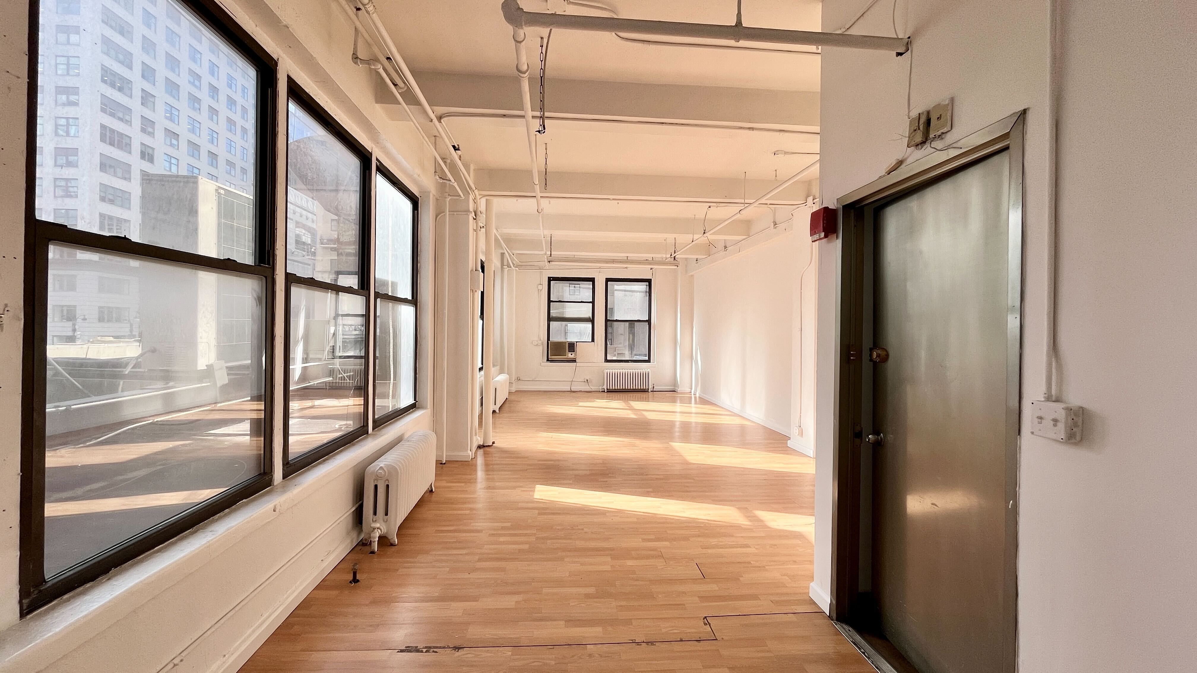 Bright Office in NYC's Garment District