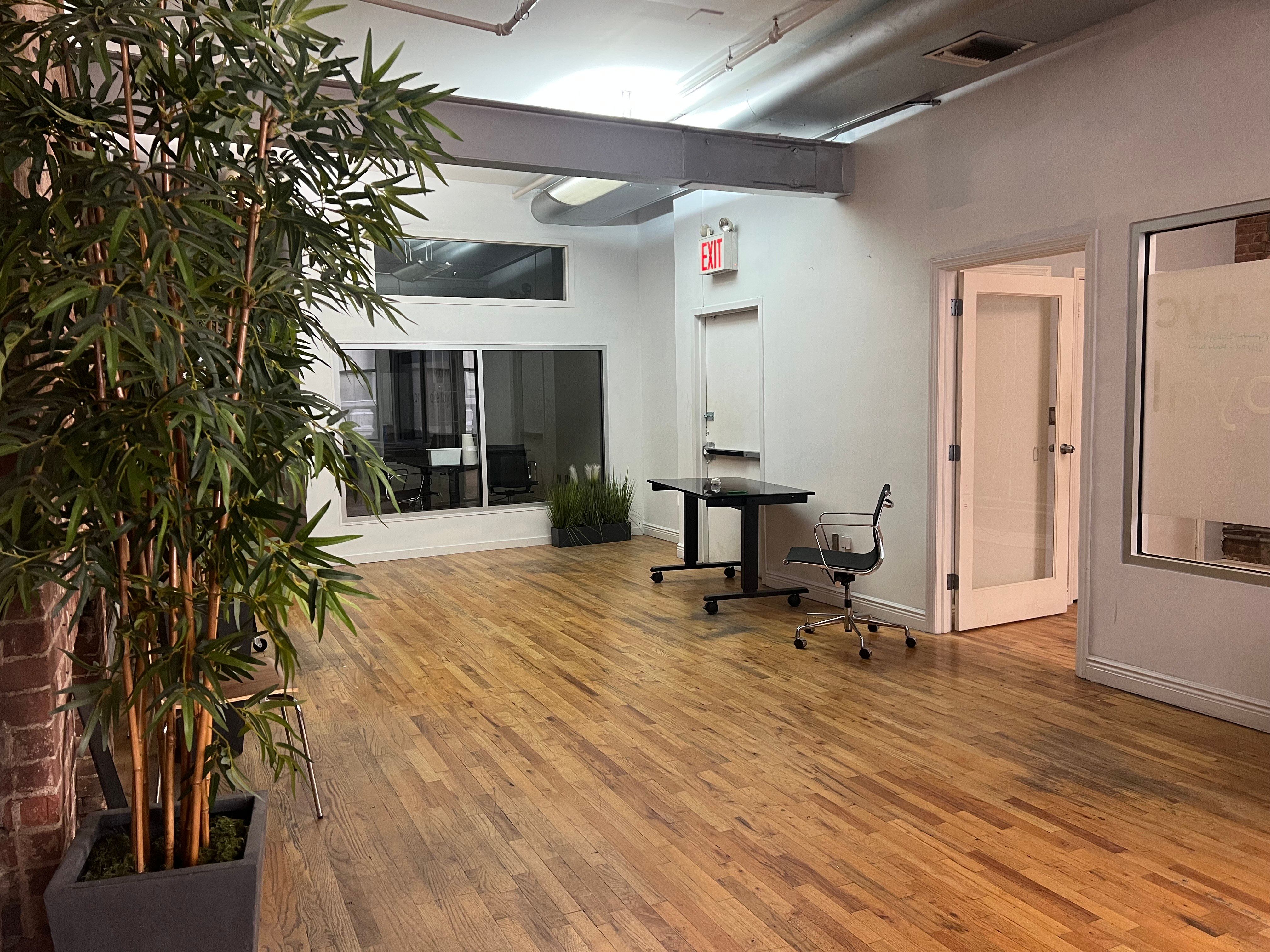 Airy Midtown Office with Artful Finishes