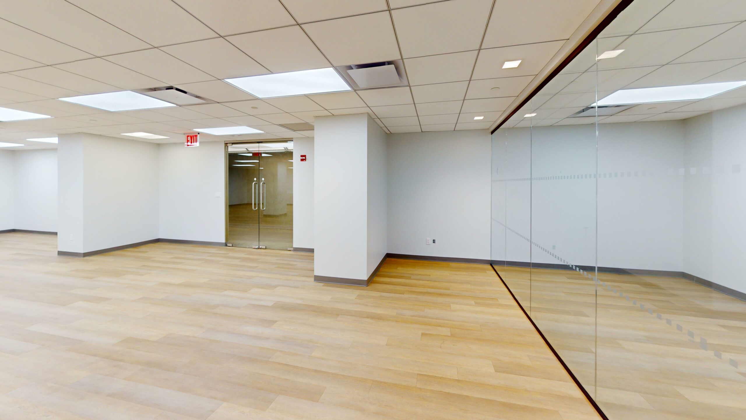 Bright Office Space with Natural Light in FIDI