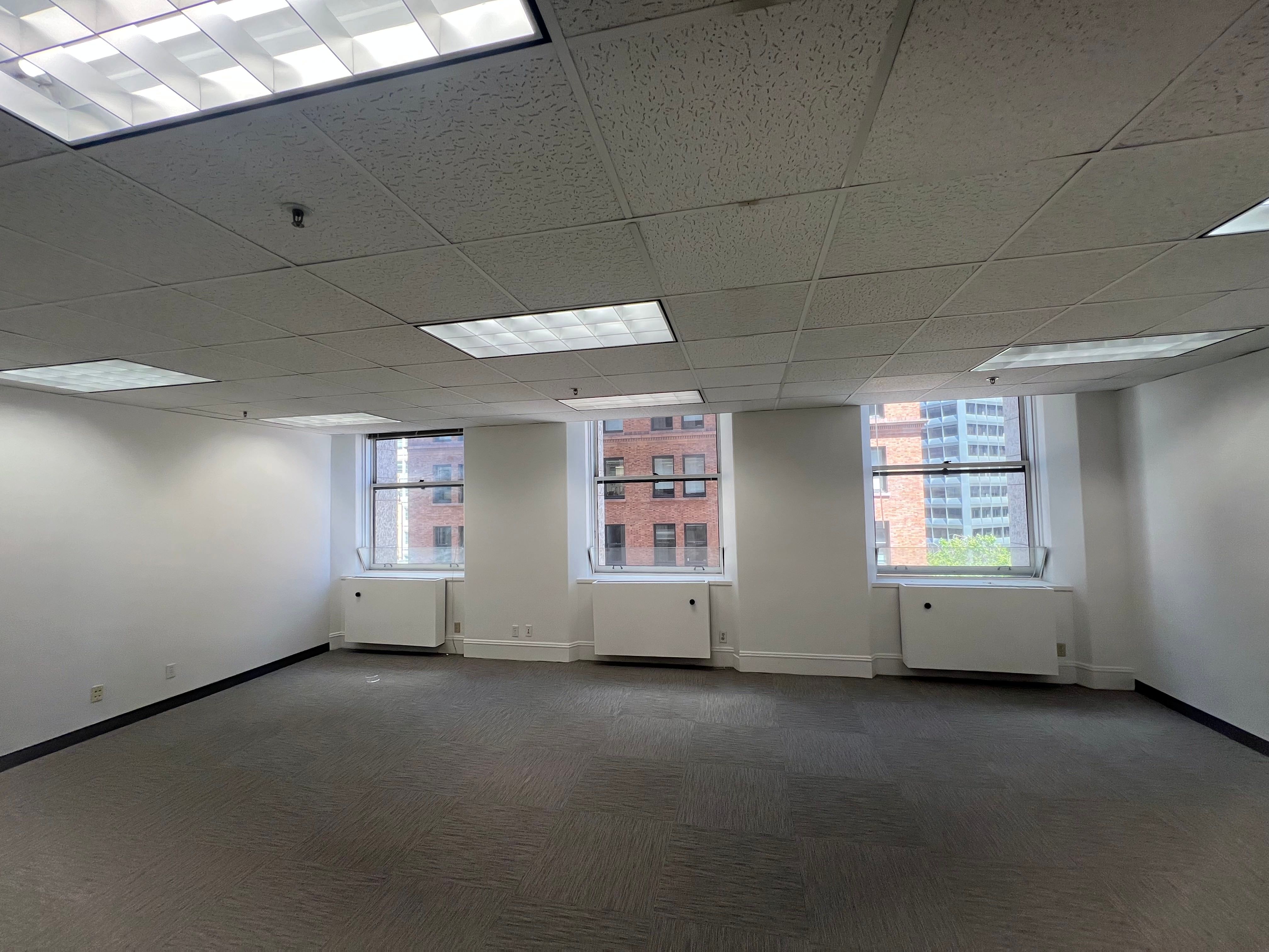 Bright Office Space with Great Views in SF FiDi