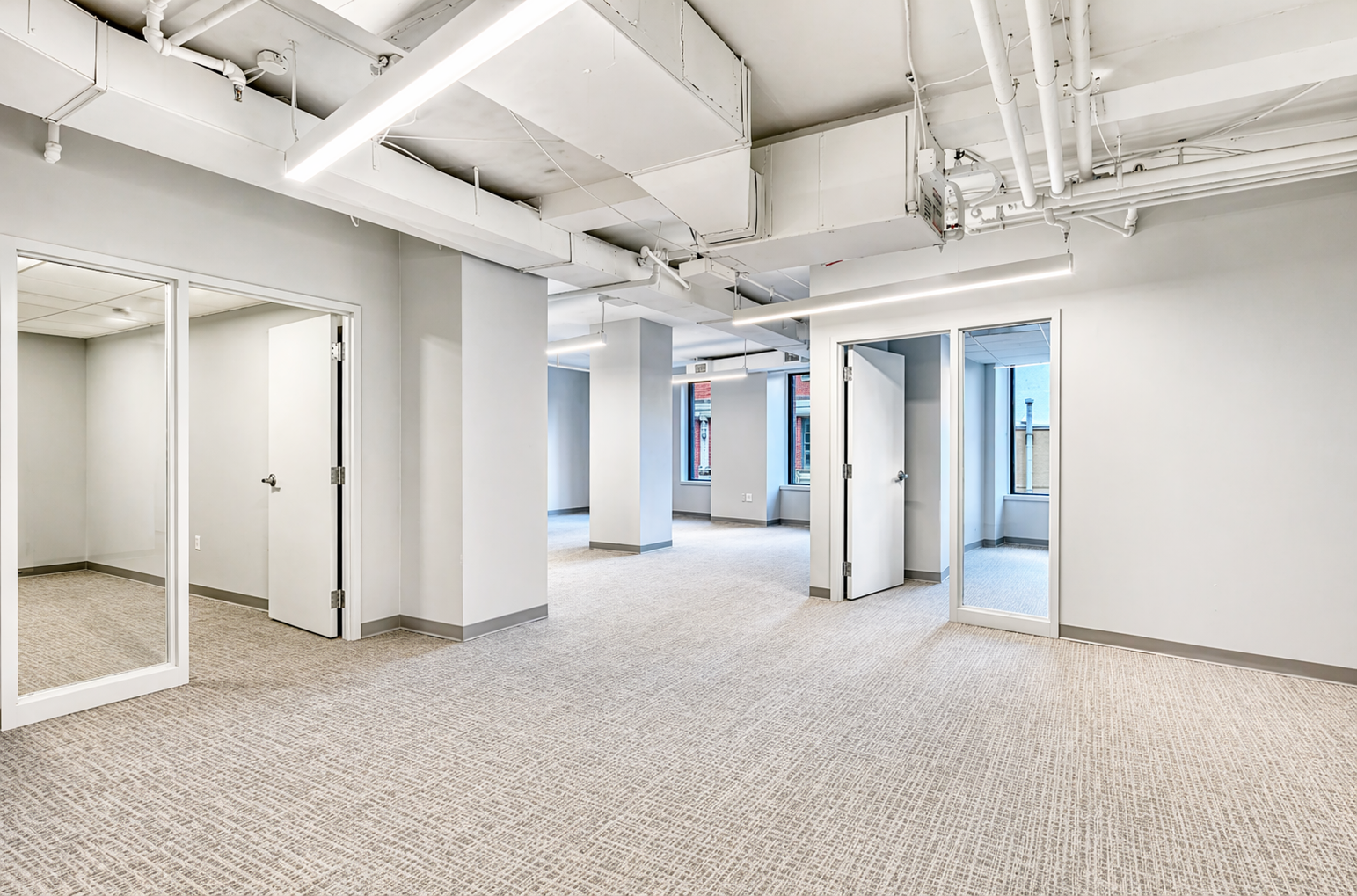Bright Downtown Boston Office with Natural Light