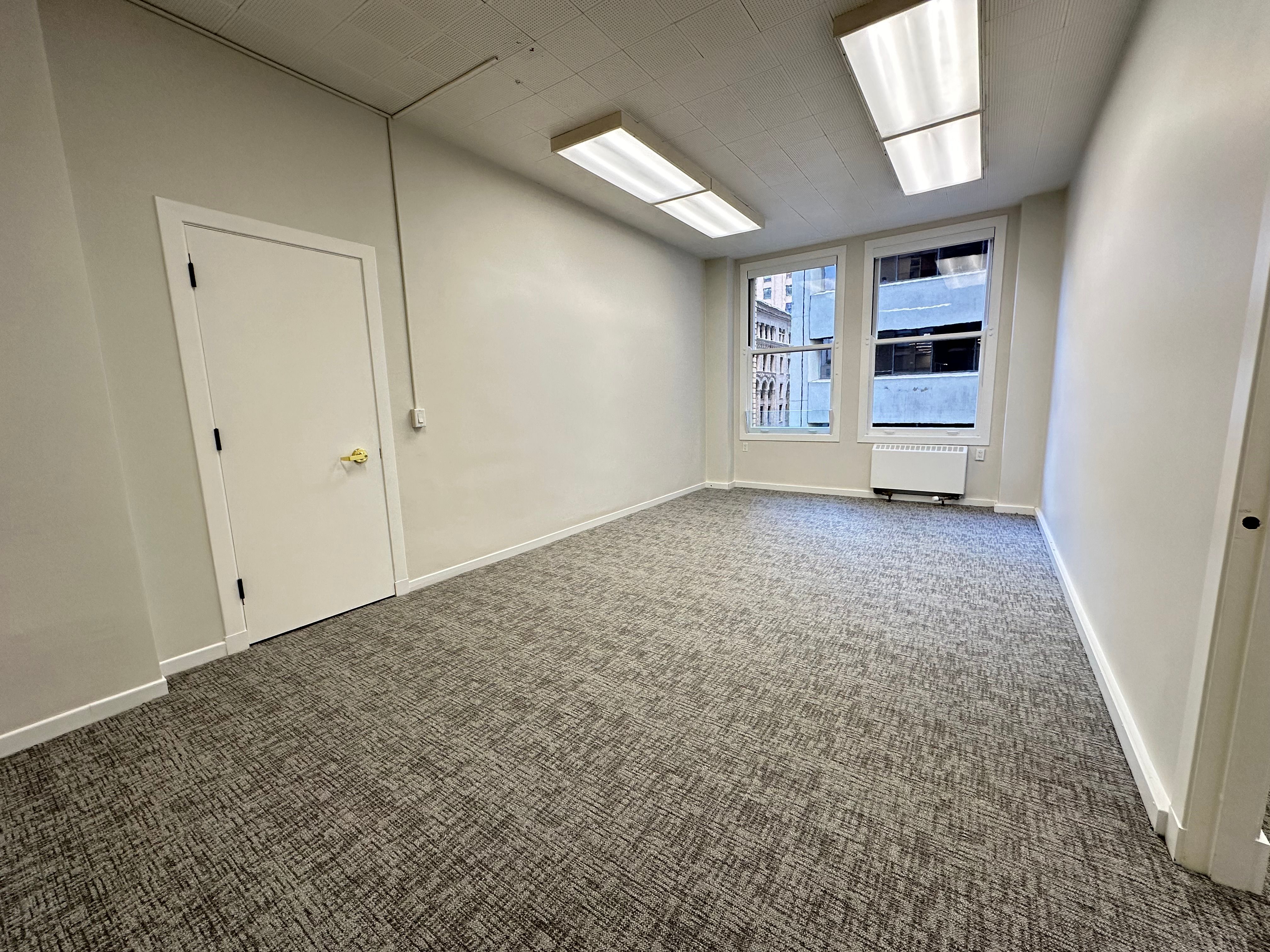 Bright Office Space in Financial District