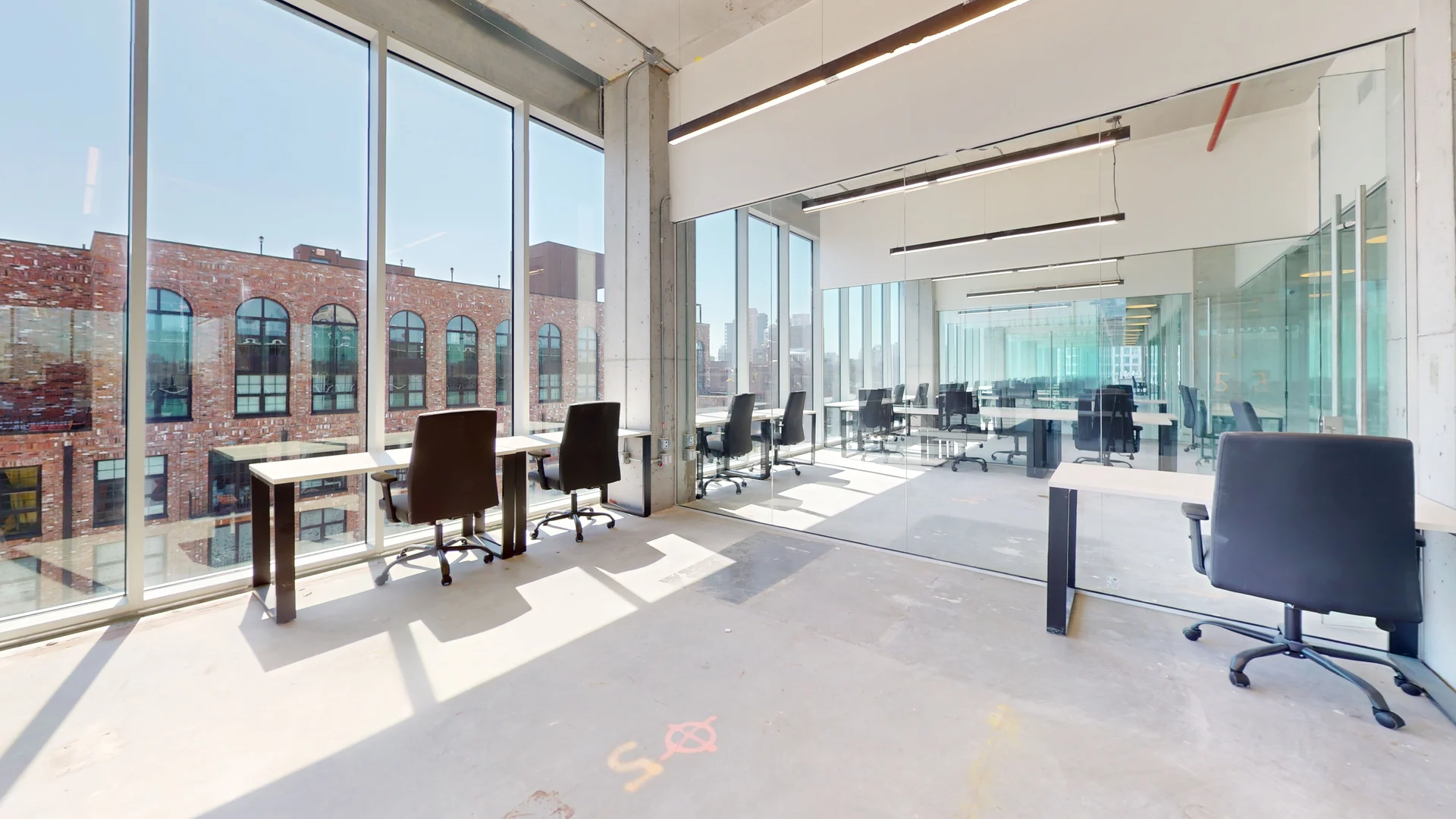 Bright Williamsburg Office with Scenic Views