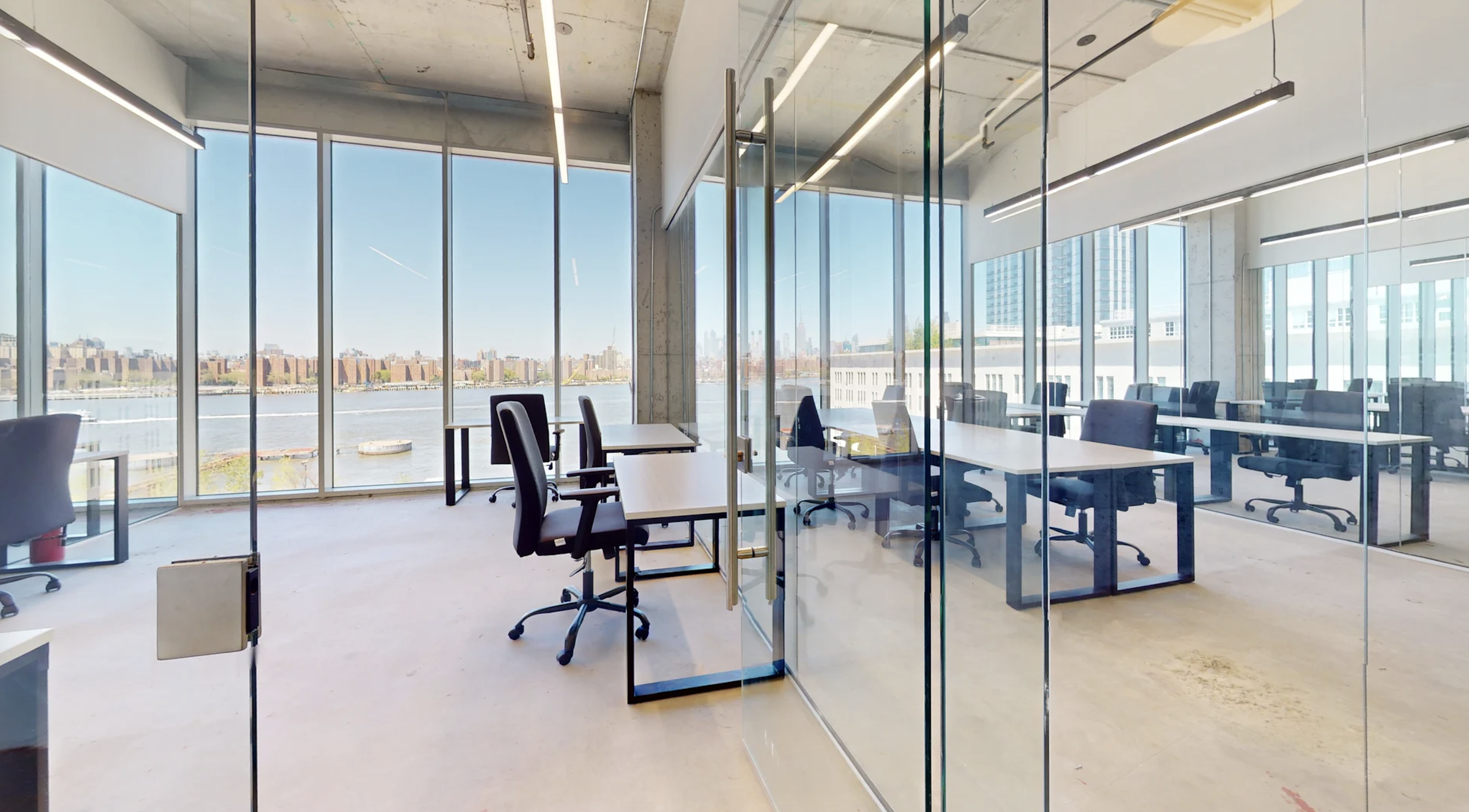 Modern Light-Filled Office Space with Great Views