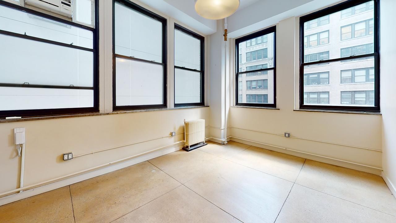 Bright Corner Office Suite Near Penn Station