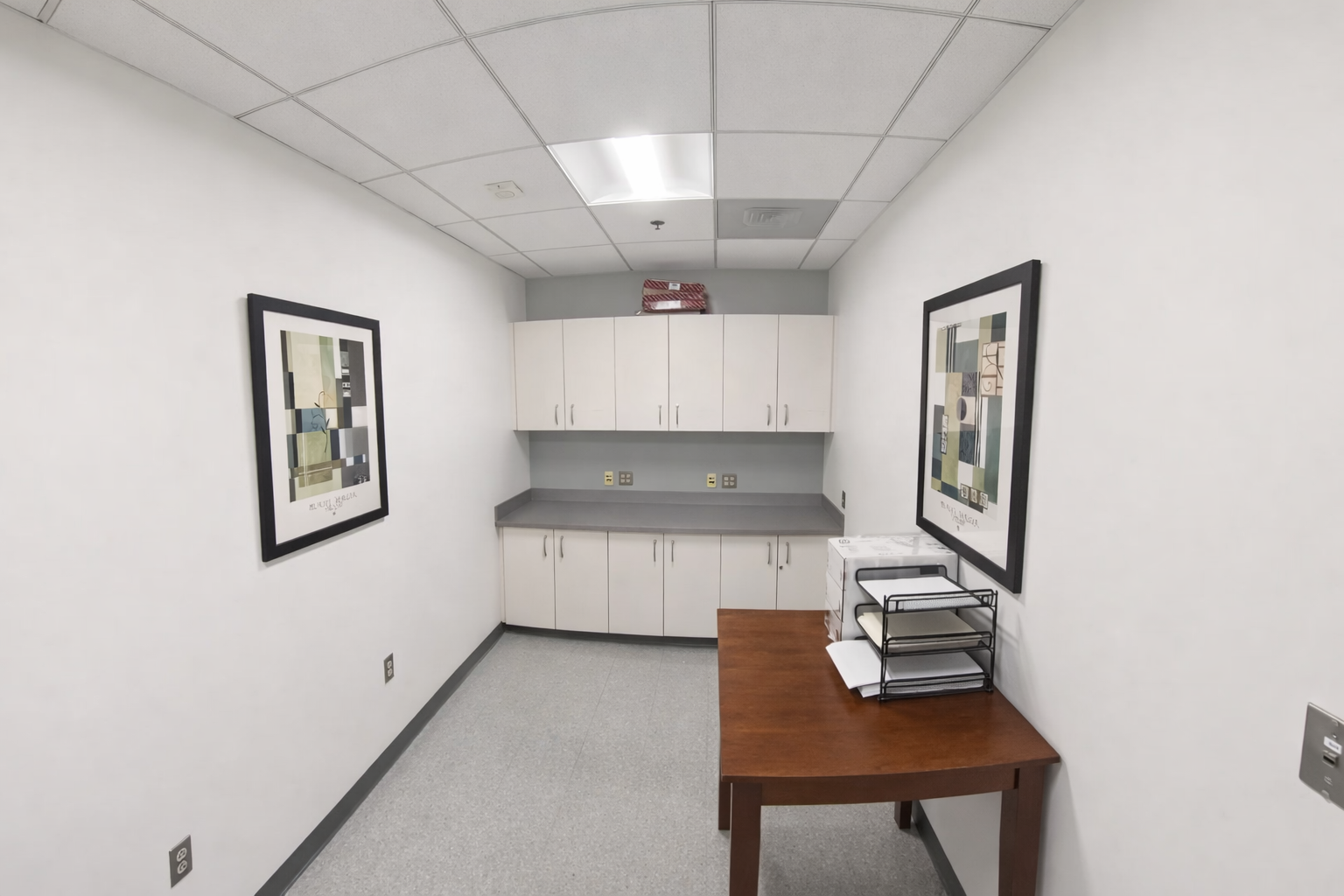 Sophisticated Workspace in the Heart of Downtown