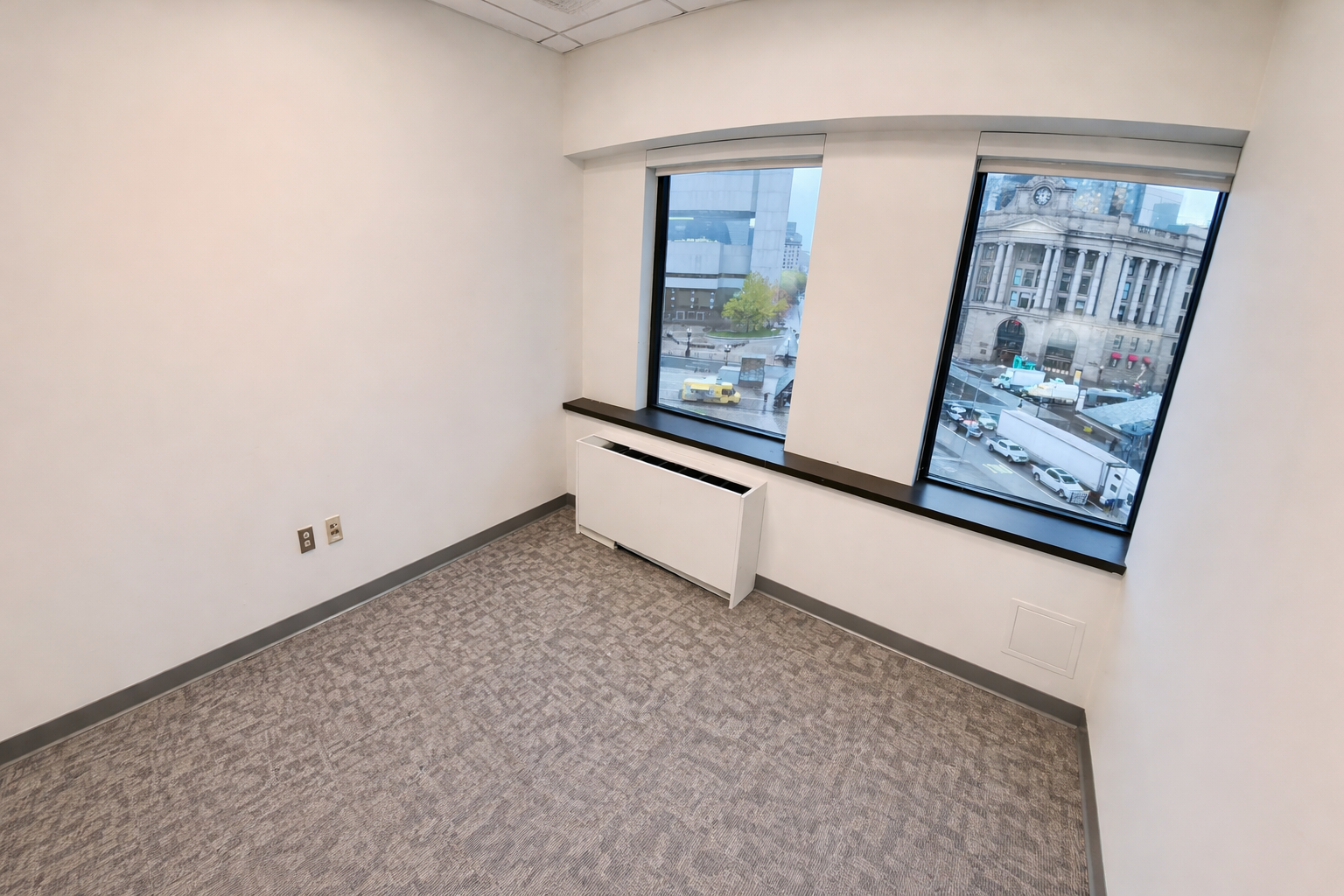 Modern Expansive Workspace in the Heart of Downtown