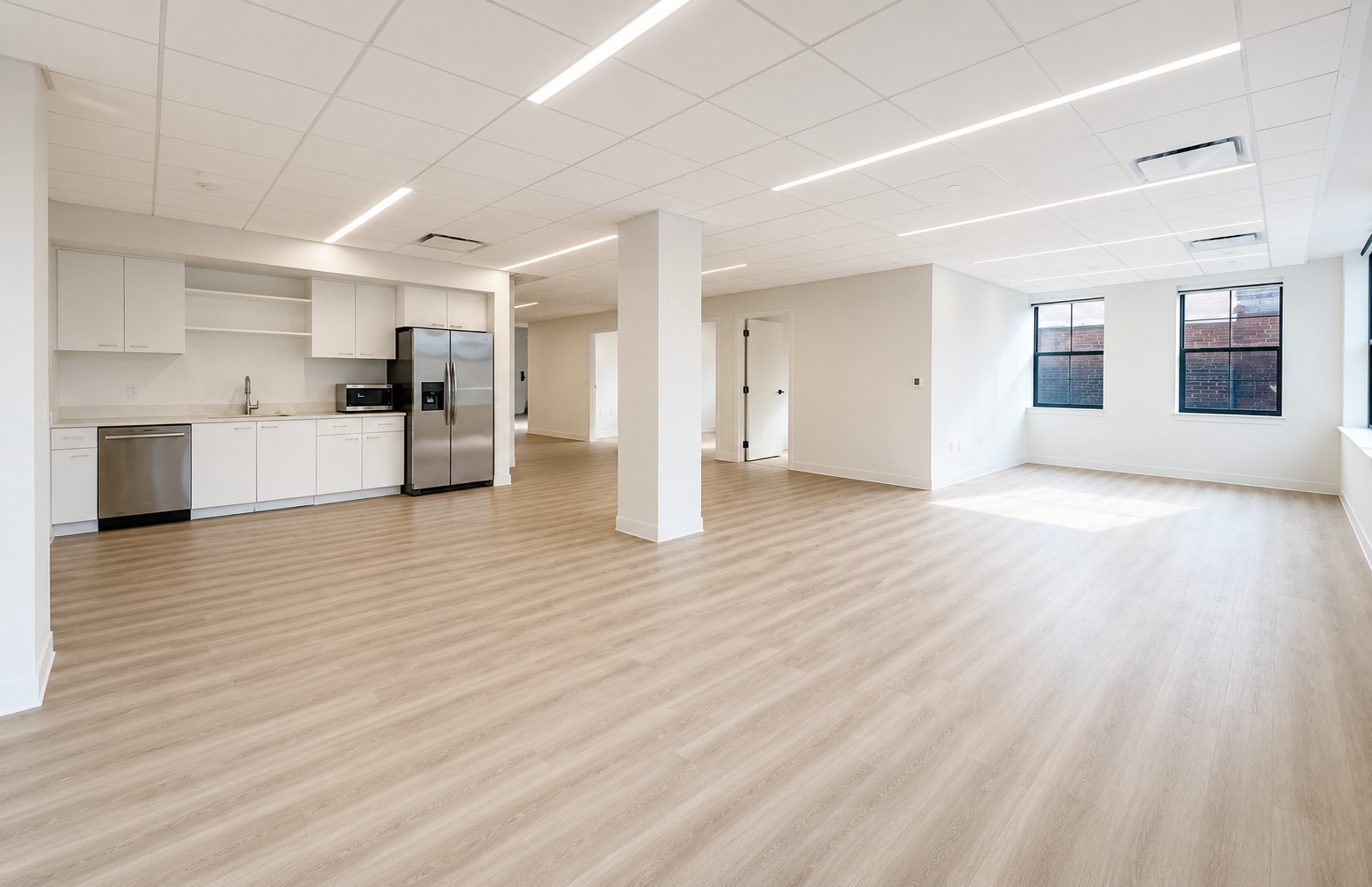 Bright Mid-Cambridge Office with Natural Light