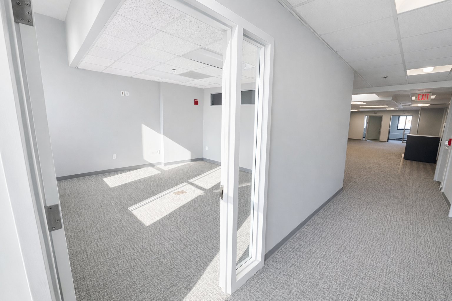 Bright Downtown Boston Office with Natural Light