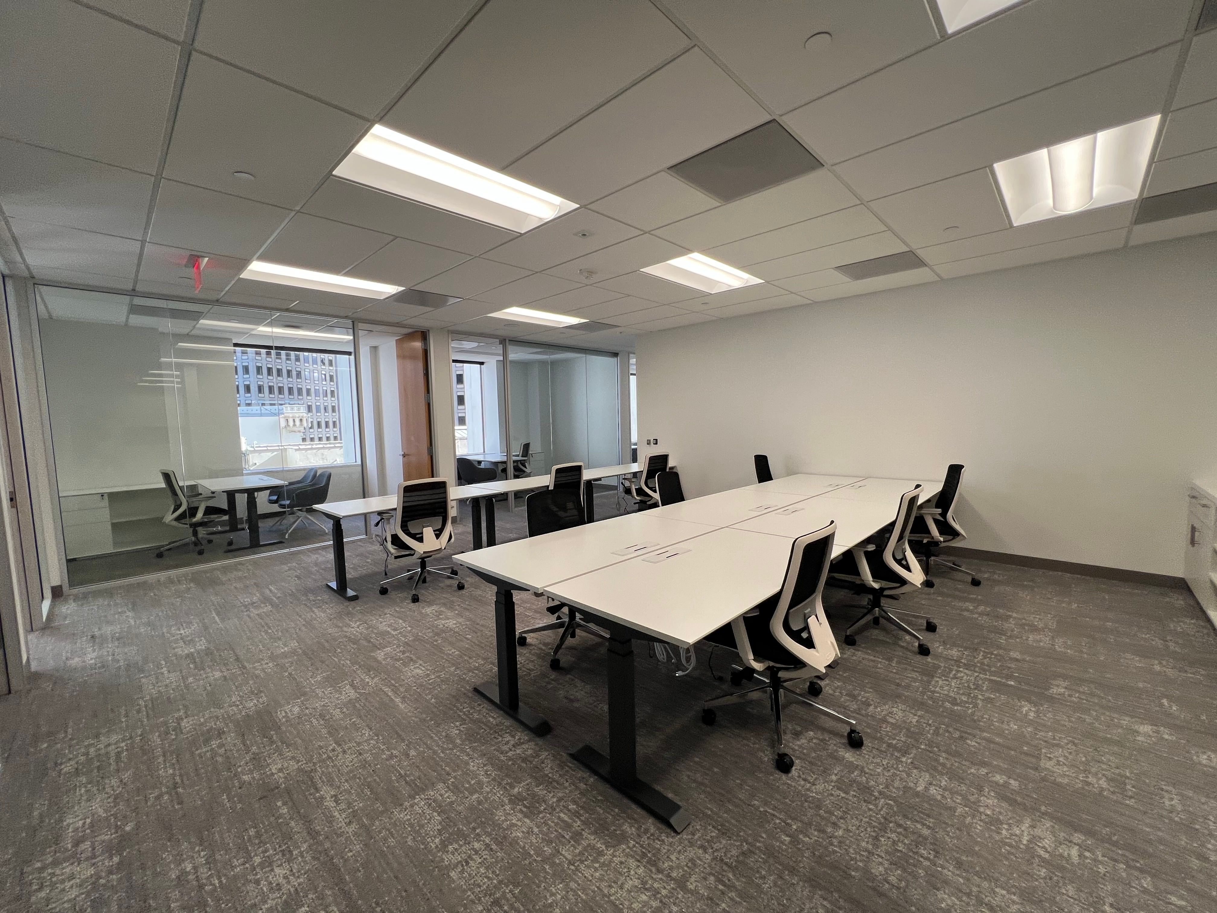 Bright FiDi Office with High Ceilings