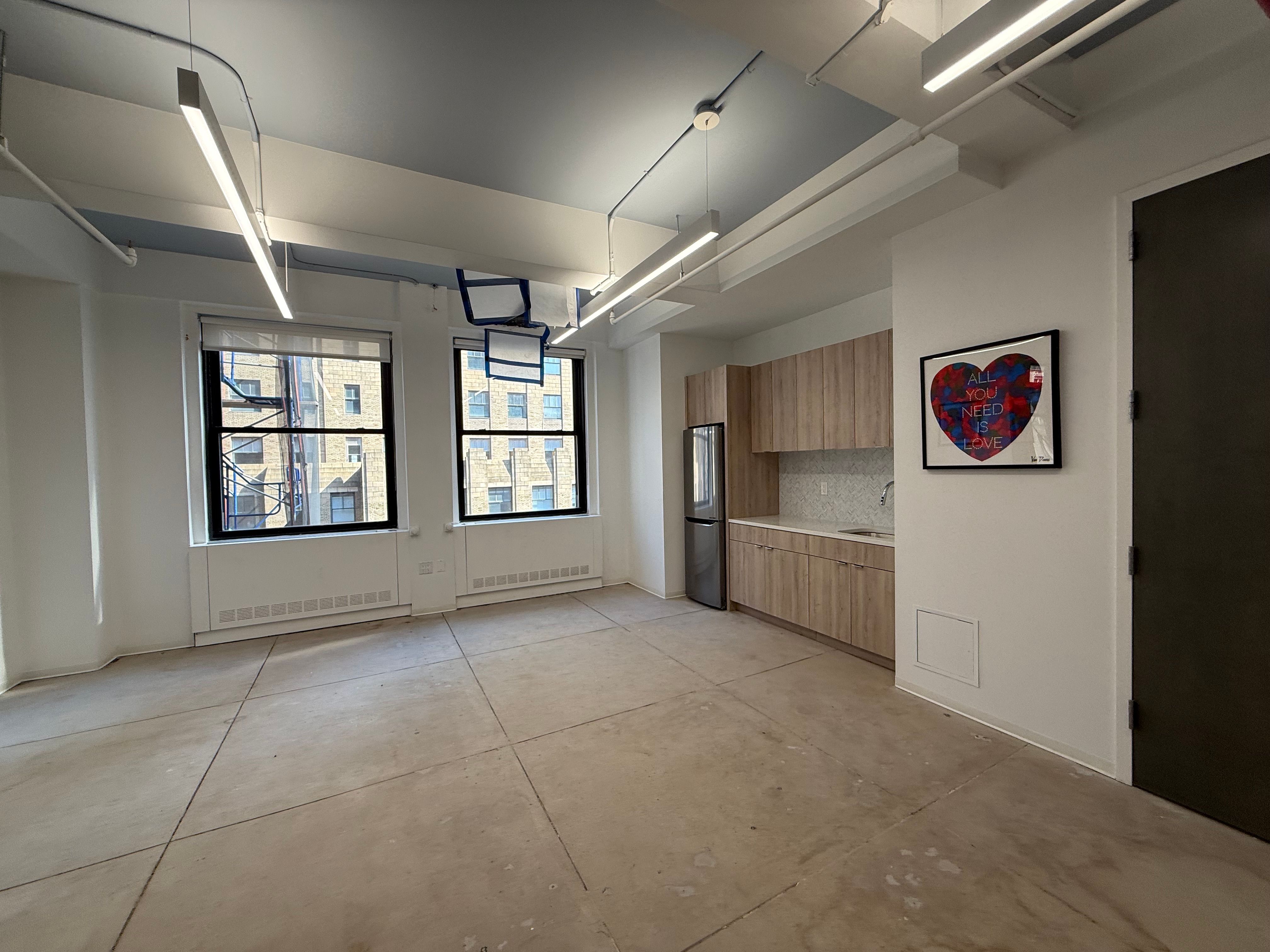Bright Spacious Office Steps from Grand Central 