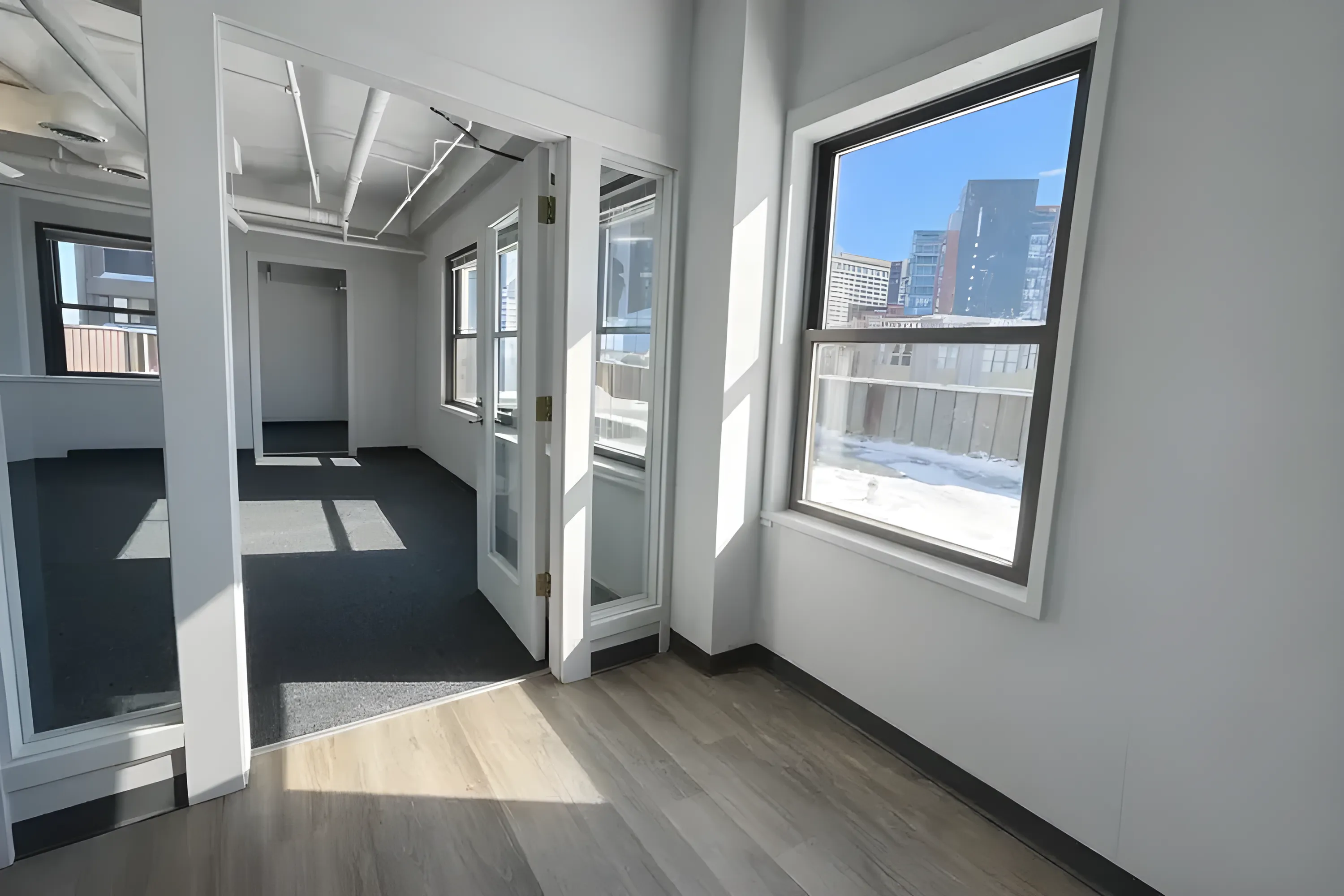 Bright Downtown Boston Office with Modern Amenities
