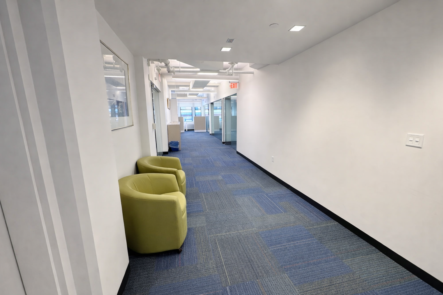 Modern Vibrant Workspace in Downtown Boston