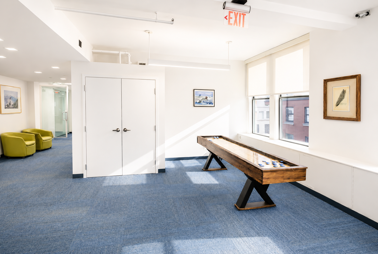 Modern Vibrant Workspace in Downtown Boston