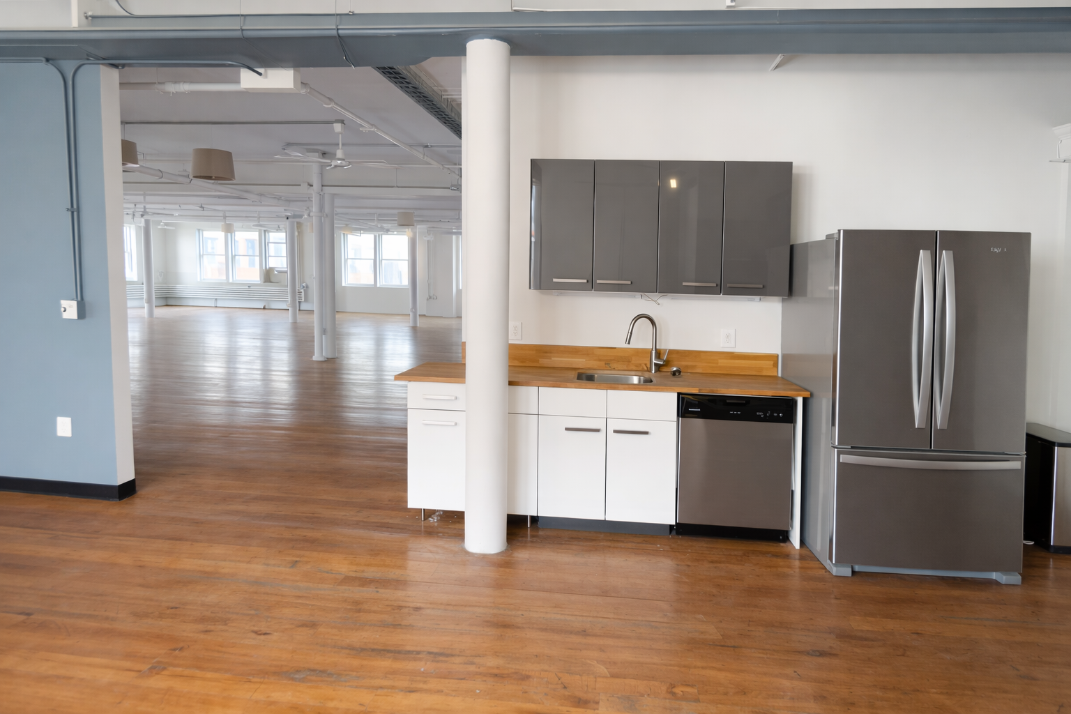 Bright Creative Office in Downtown by South Station