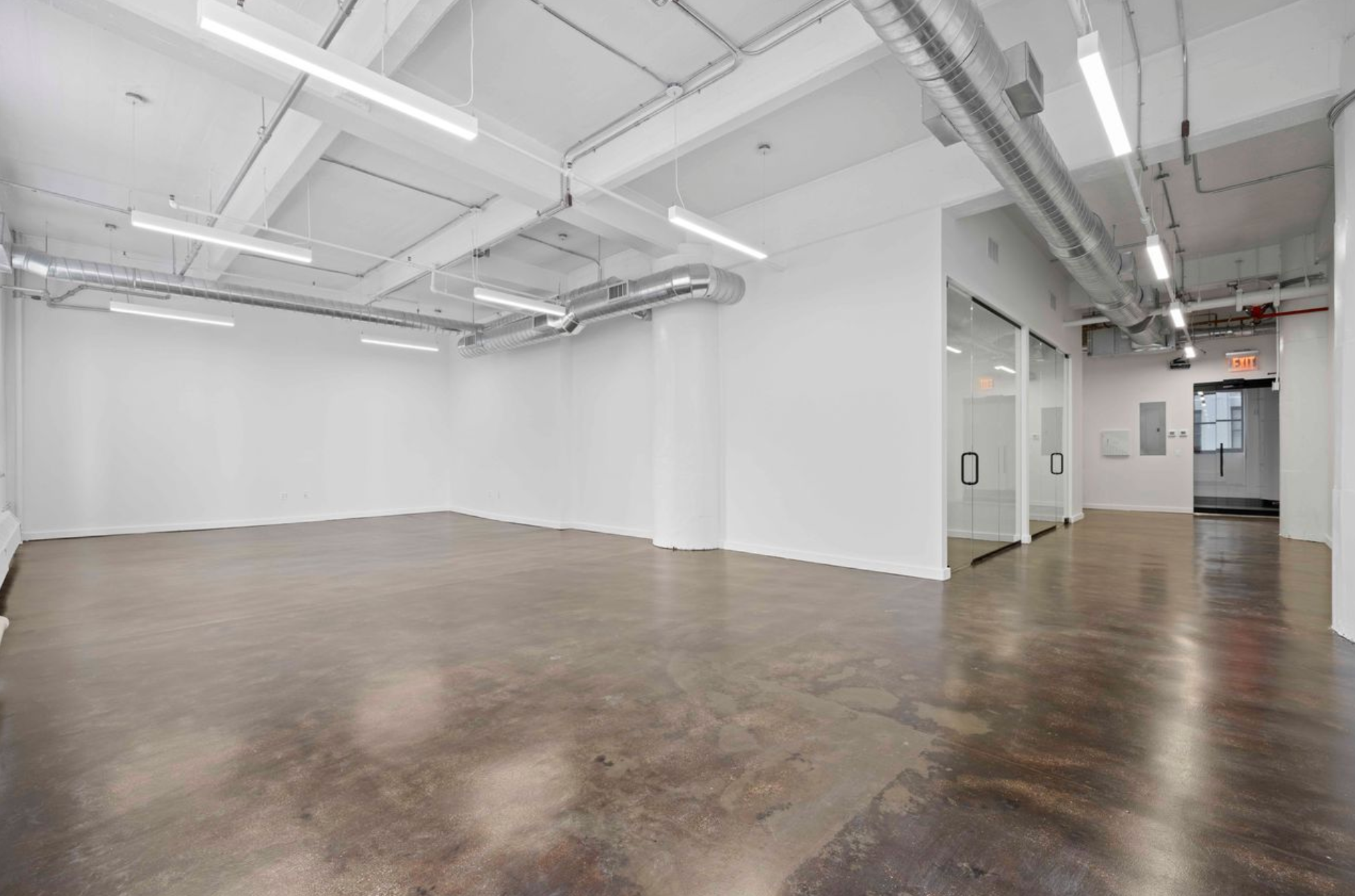 Bright Pre-Built Office in Brooklyn's Dumbo
