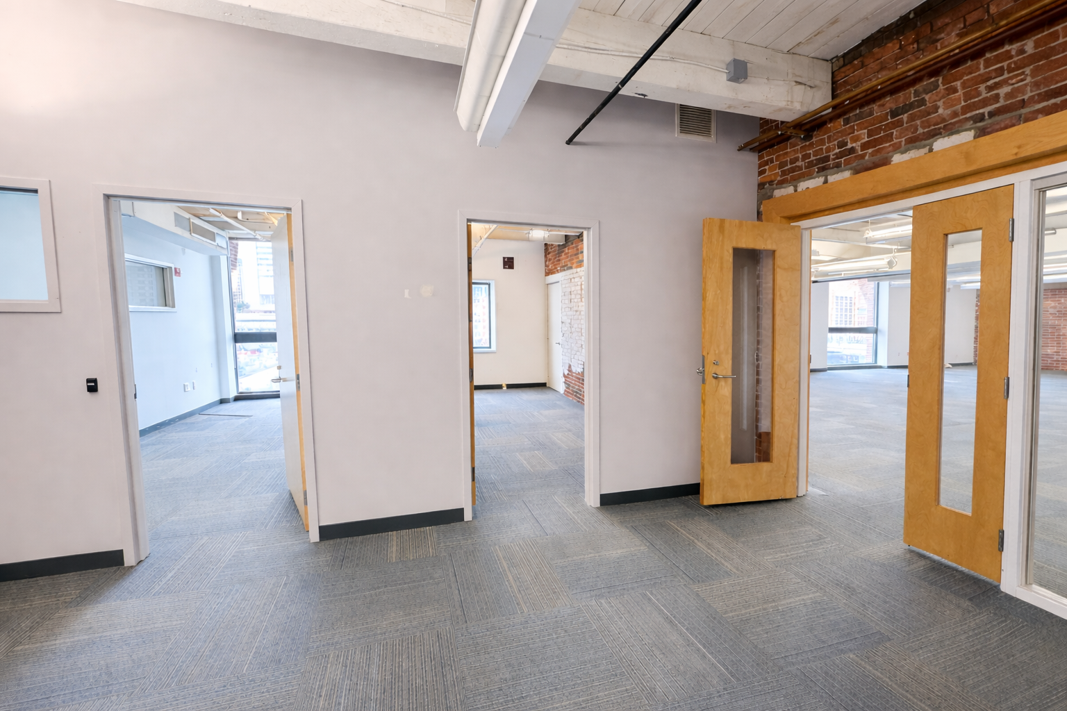 Bright Artistic Office with Great Views in Seaport
