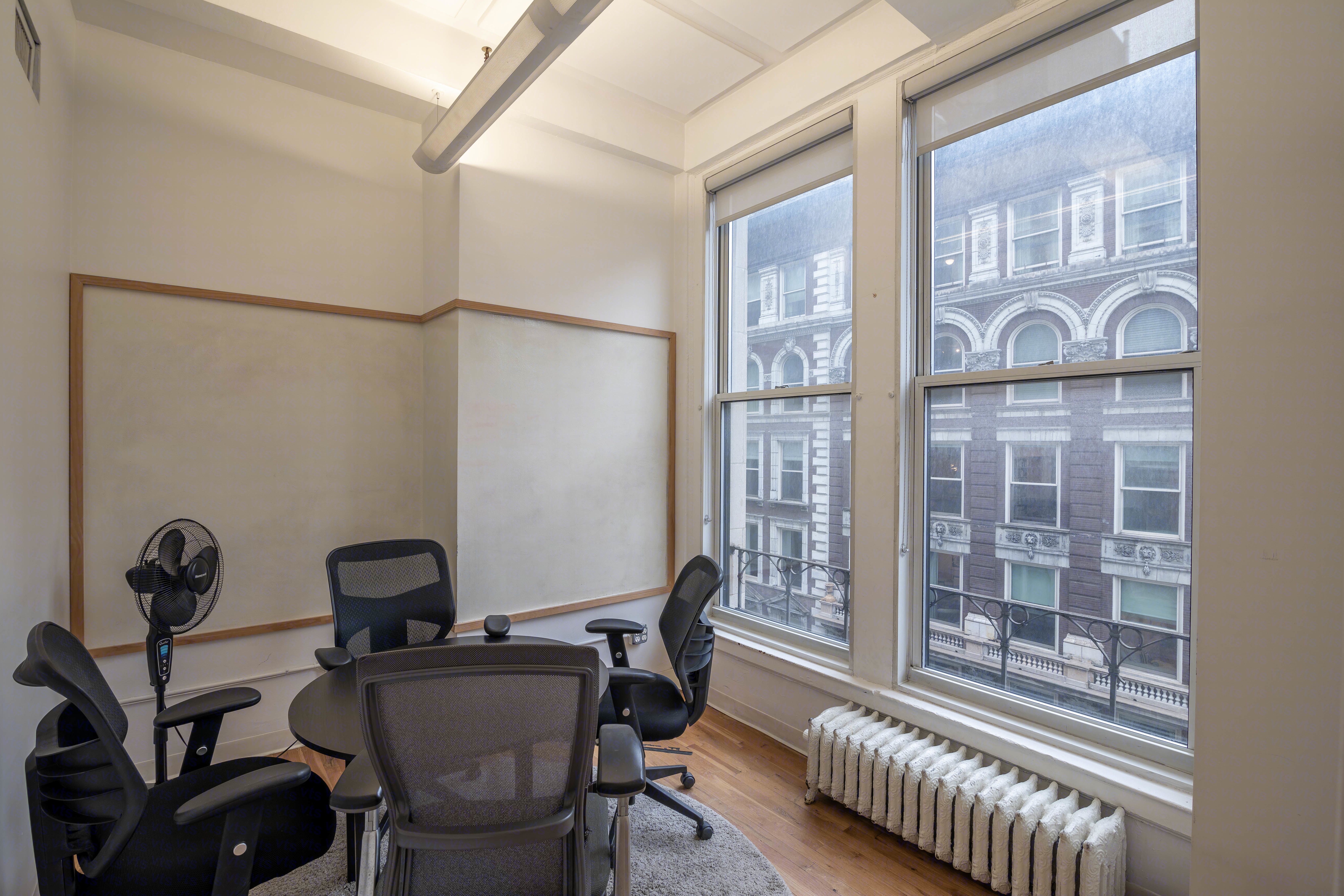 Plug & Play Modern Office in Flatiron District
